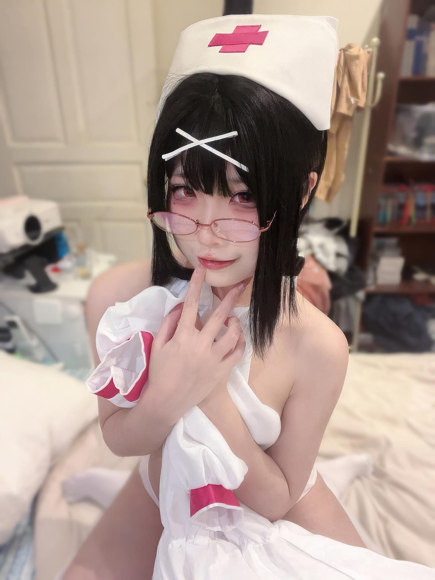 [cosplay] 清水凪 - 夜勤小护士：白丝眼镜护士造型 夜班氛围感下的清纯制服风 31P