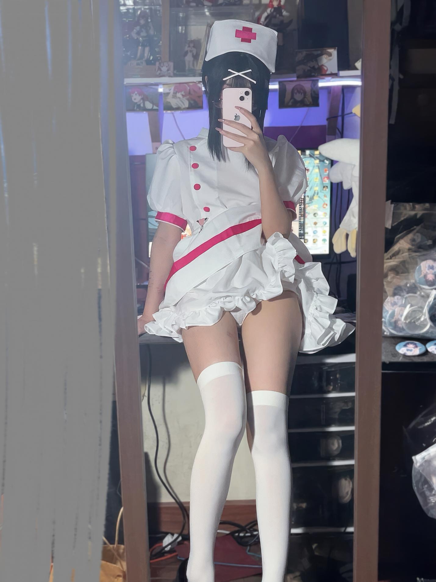 [cosplay] 清水凪 - 夜勤小护士：白丝眼镜护士造型 夜班氛围感下的清纯制服风 31P