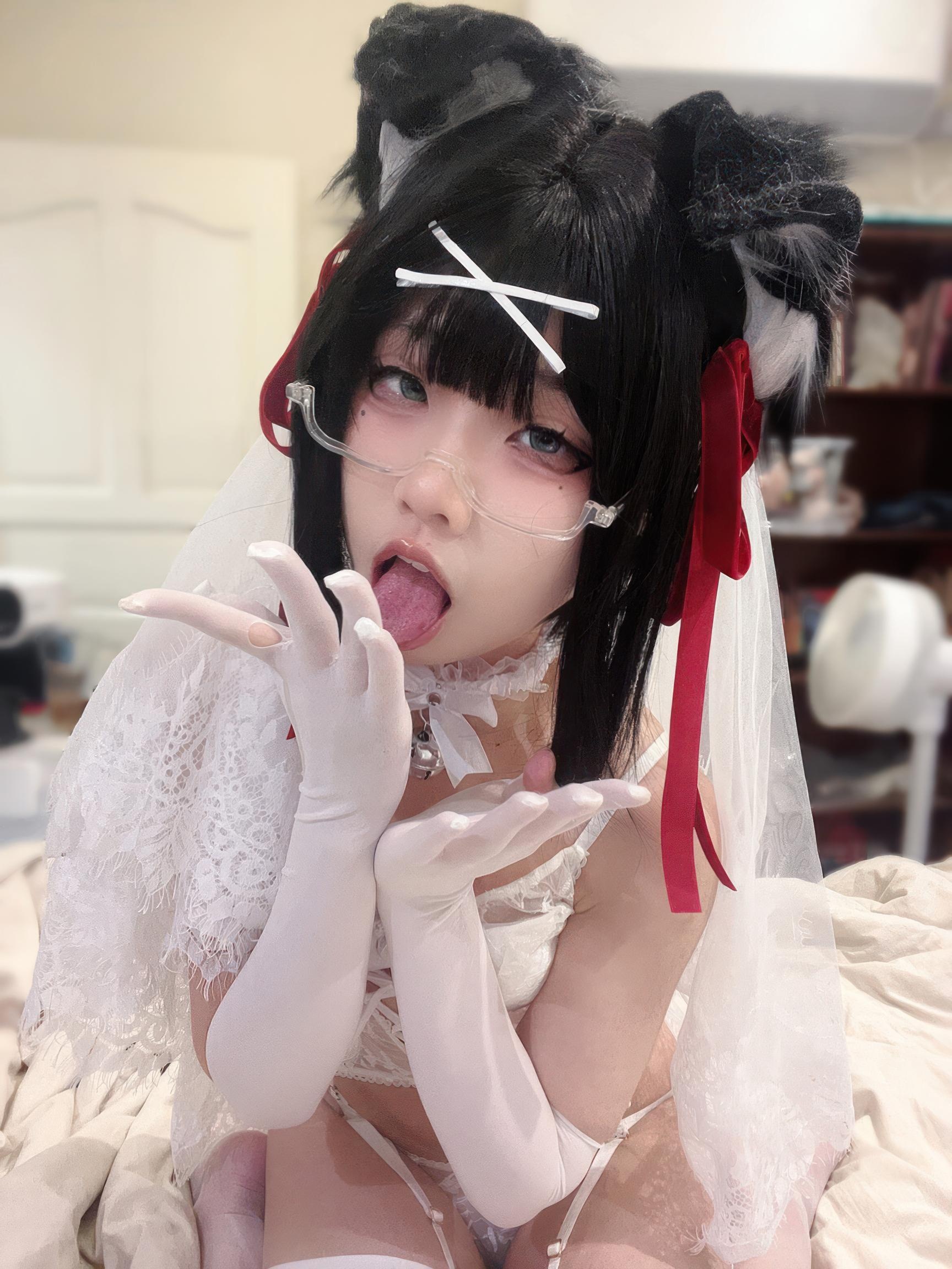 【コスプレ】清水凪 - 小犬の花嫁：レースのウェディングドレスと白いストッキングのスタイル、甘美な花嫁テーマ 37P3V