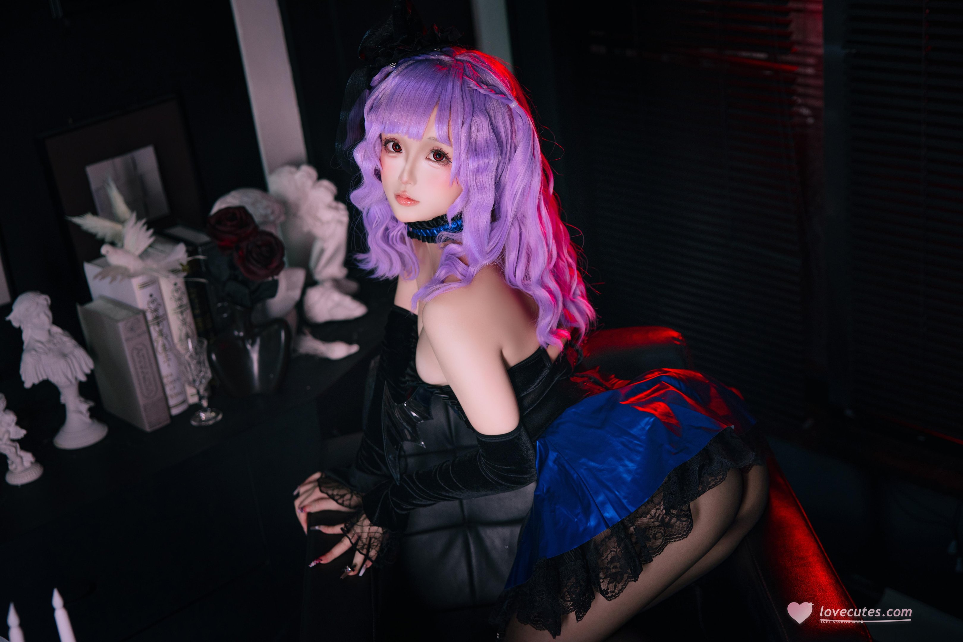 [cosplay] 日奈娇 - 见习魔女：紫发黑丝搭配高跟鞋的魔女造型 冷艳氛围与曲线表现都很吸睛 172P6V