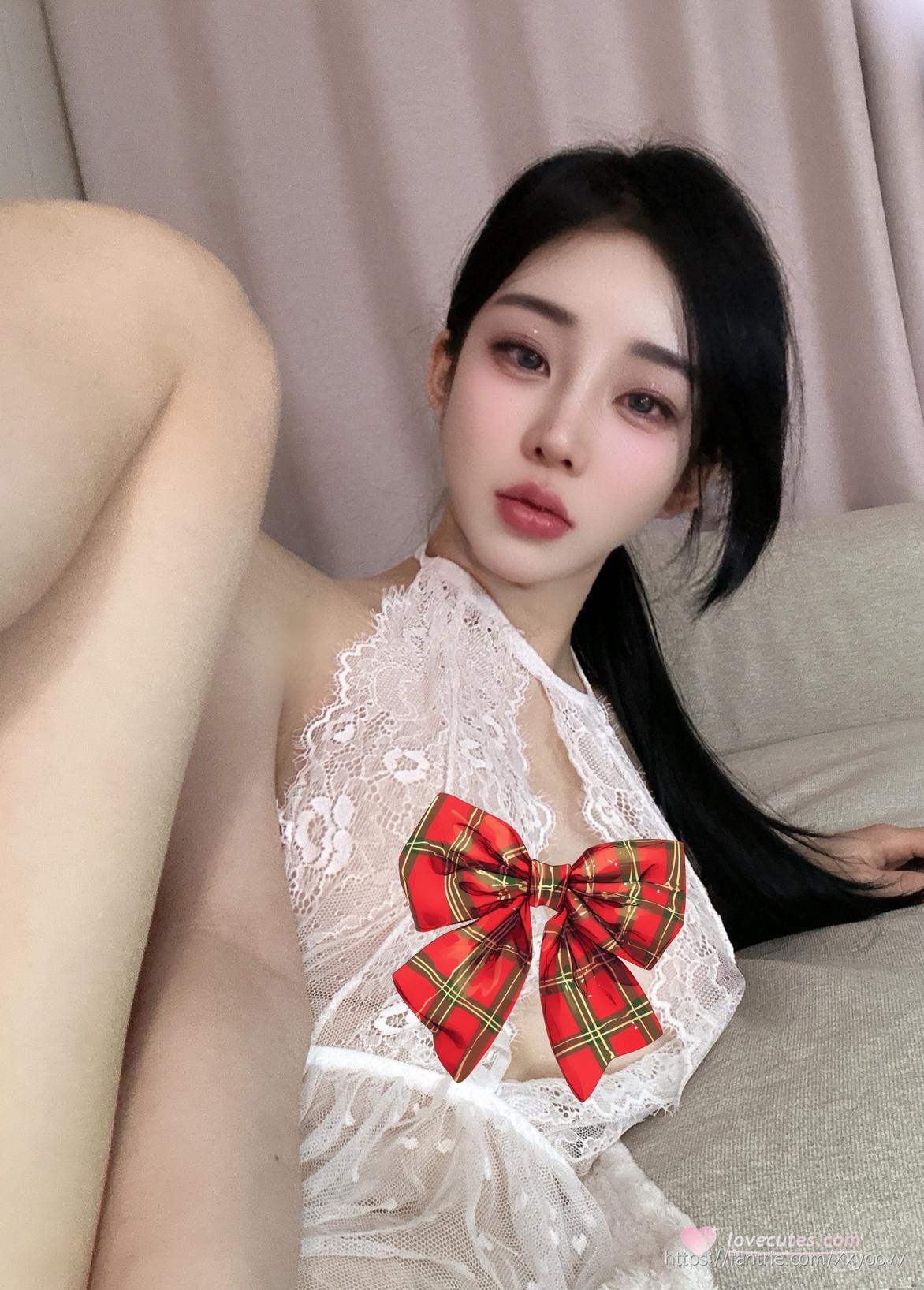 [私房] 묘정 - 슬립：蕾丝睡裙衬出柔和私房氛围 轻熟少女感与细节表现都很抓眼 56P7V