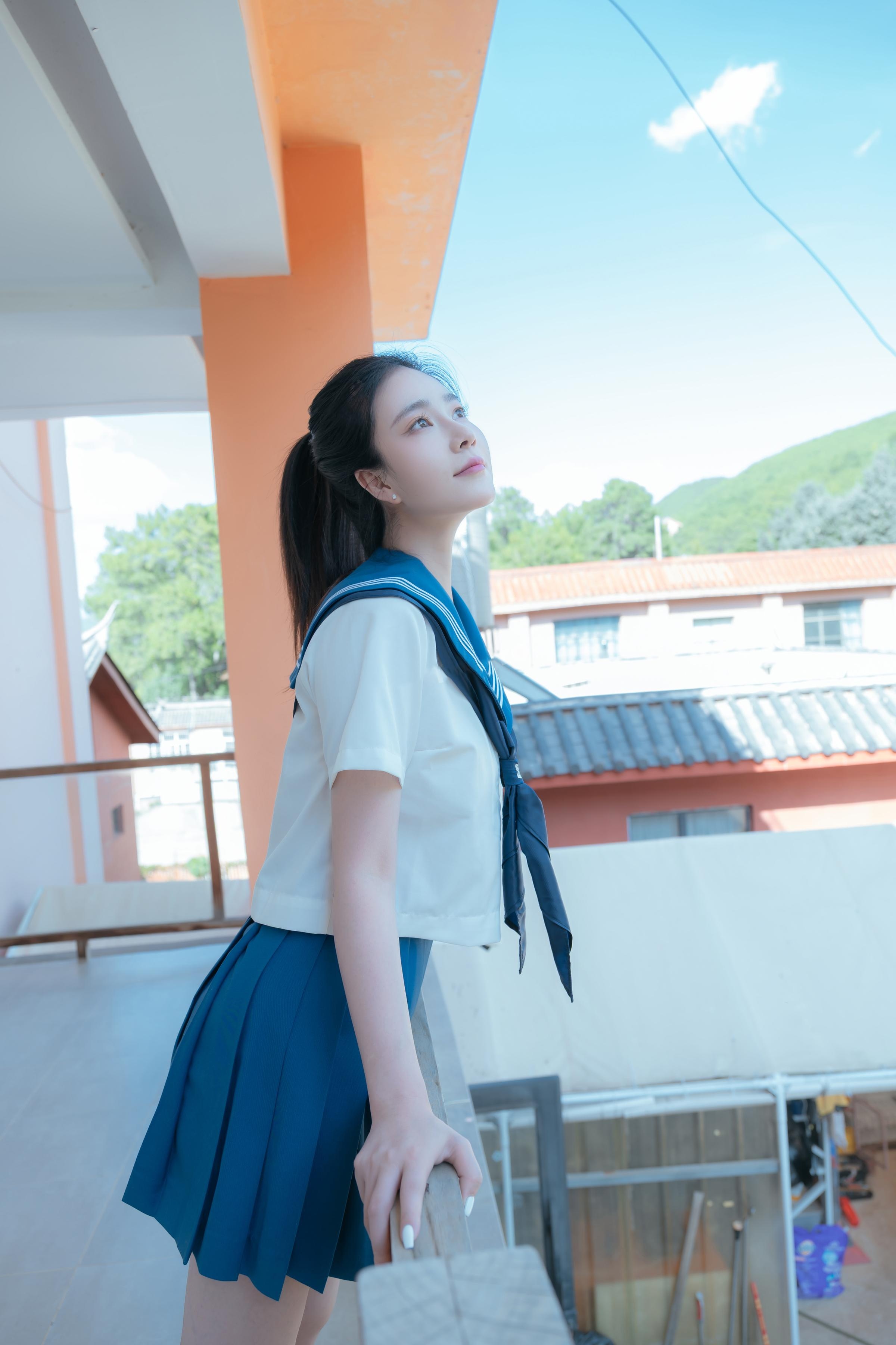 [写真] 年年Nnian - 泡沫之夏JK：夏日户外制服主题 清纯与性感交织的轻熟氛围 78P