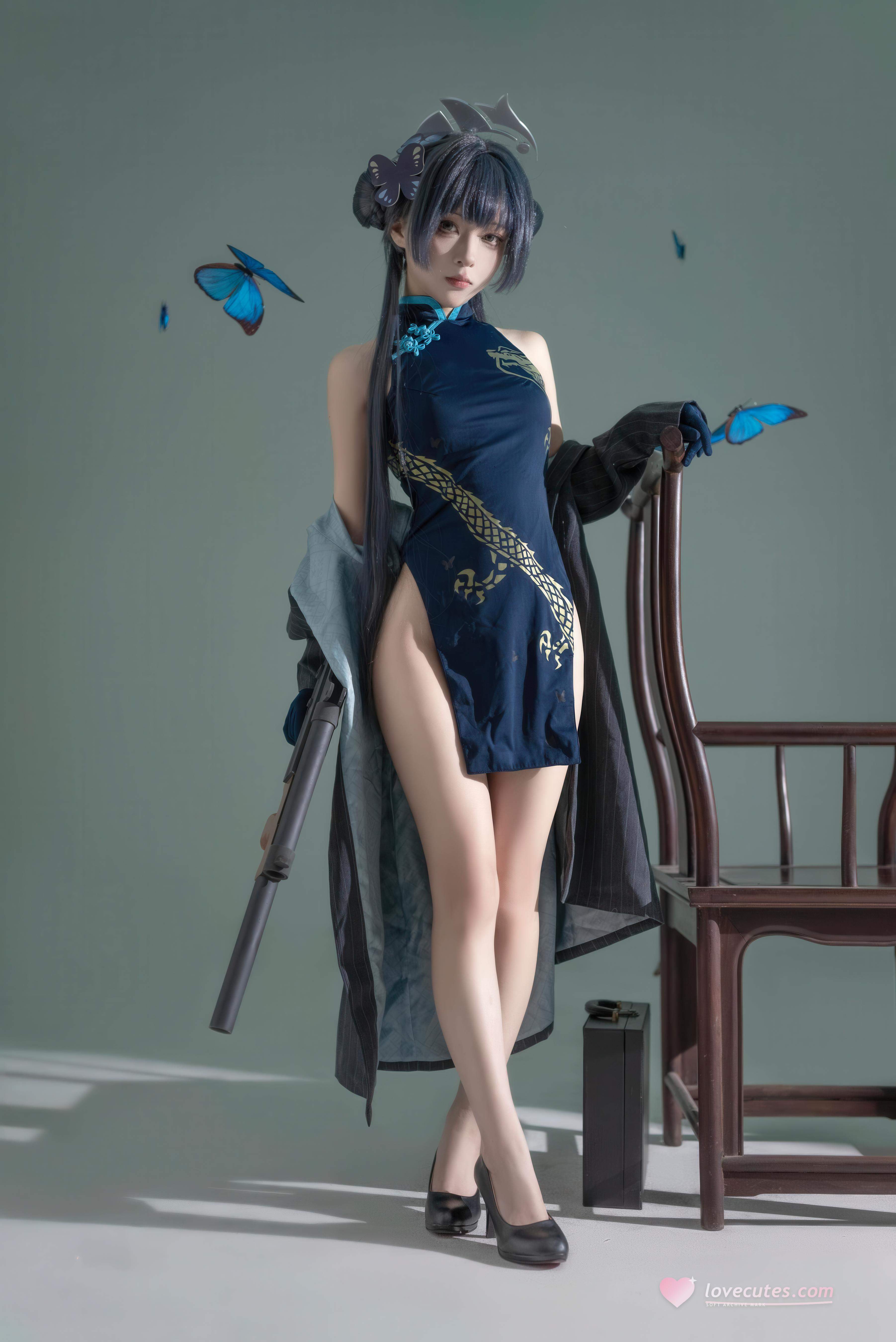 [cosplay] 矢量鱼 - 蔚蓝档案 龙华妃咲：中式旗袍造型与蓝蝶元素交织 冷艳气质下的角色还原 24P