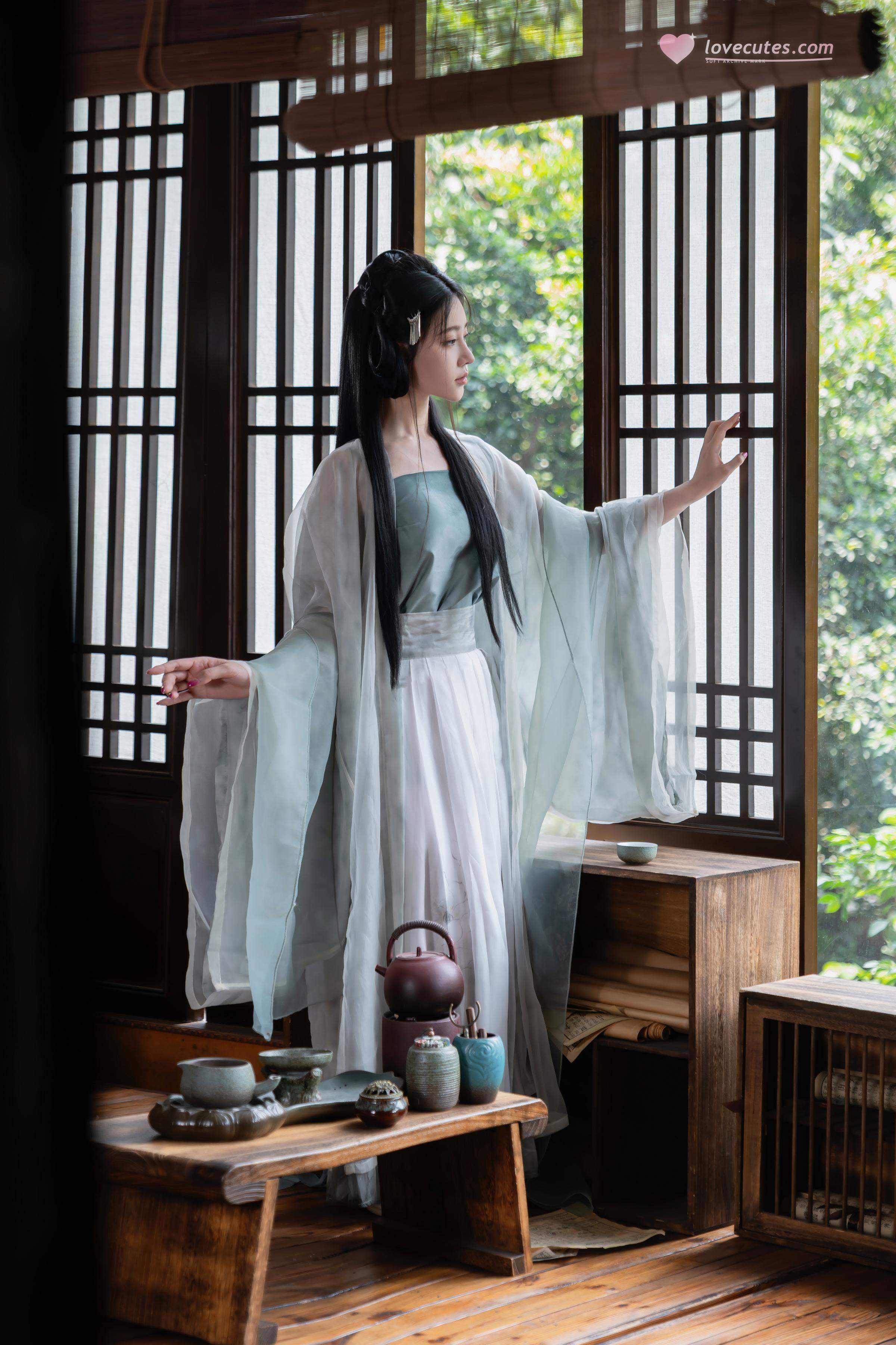 [写真] 年年Nnian - 浣溪沙：轻透薄纱汉服低胸美胸 木窗茶室古风 80P