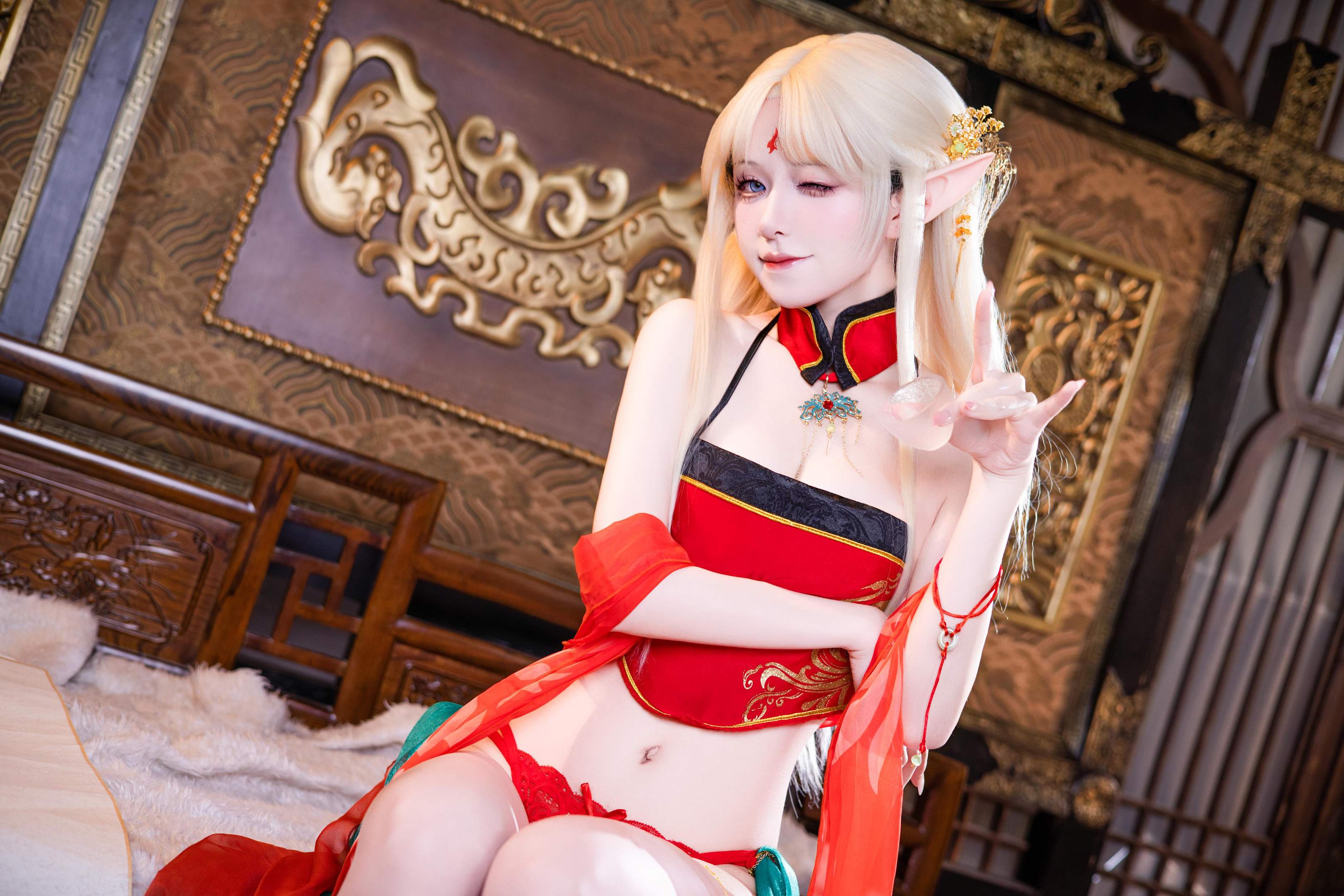 [cosplay] 双木扶苏 - 布雷斯特红古风：红金礼装精灵耳 美腿翘臀中式还原 45P