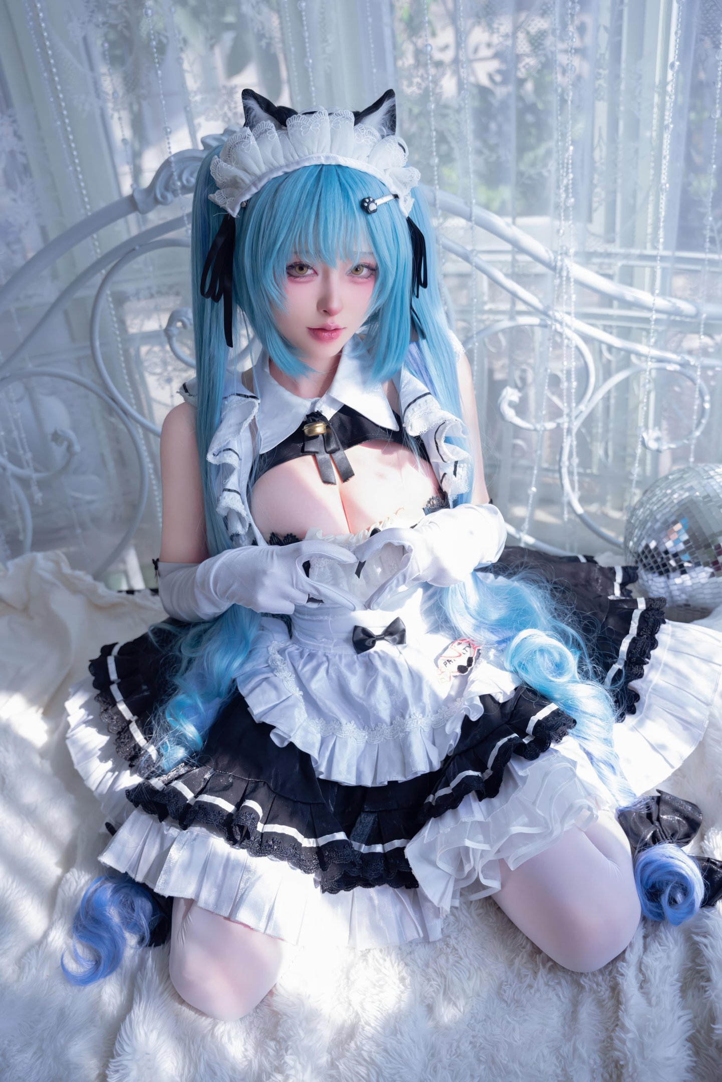 [cosplay] 清水由乃 - Nikke胜利女神 普利瓦蒂：蓝发猫耳女仆 白丝露点还原 85P1V