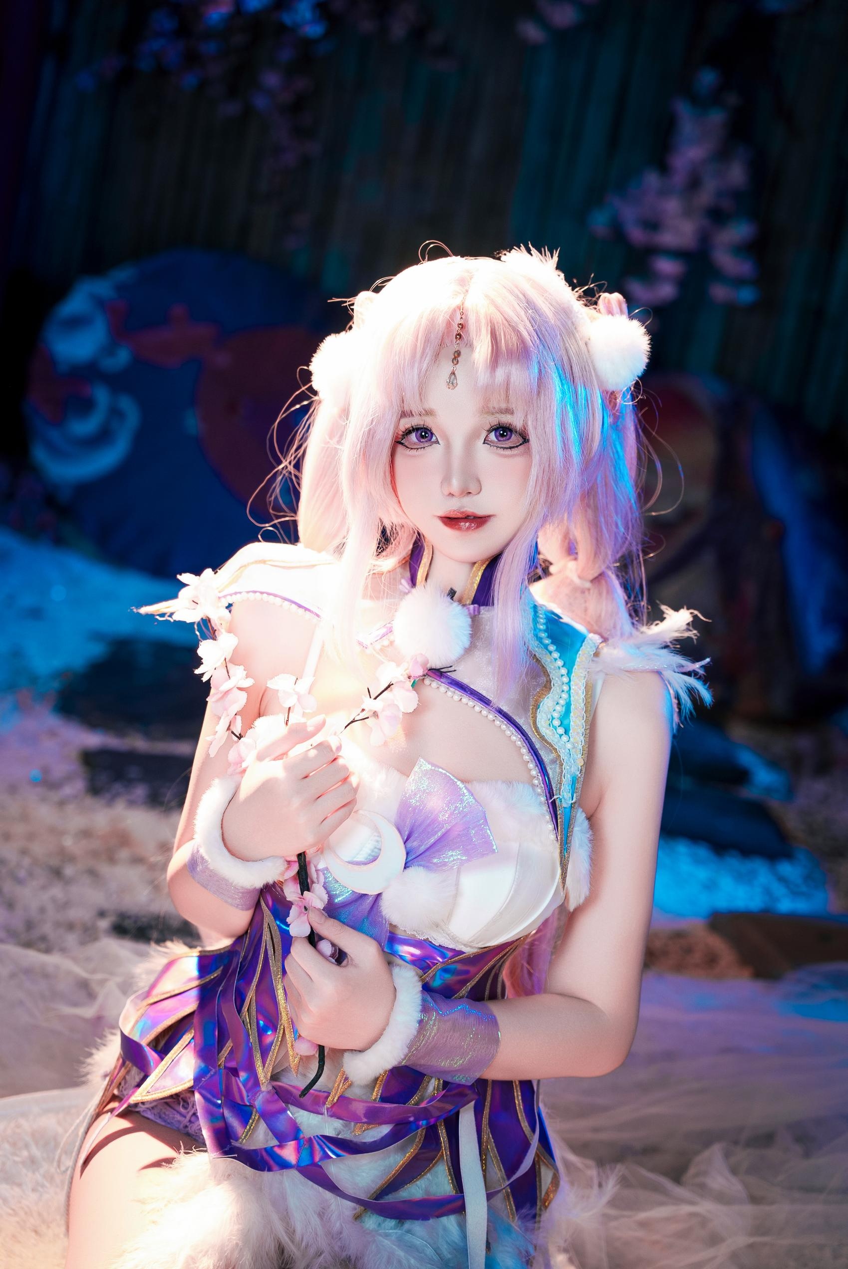 [cosplay] 阿薰kaOri - 永劫无间 殷紫萍：粉发樱花礼装露点露穴 大尺度还原 61P1V