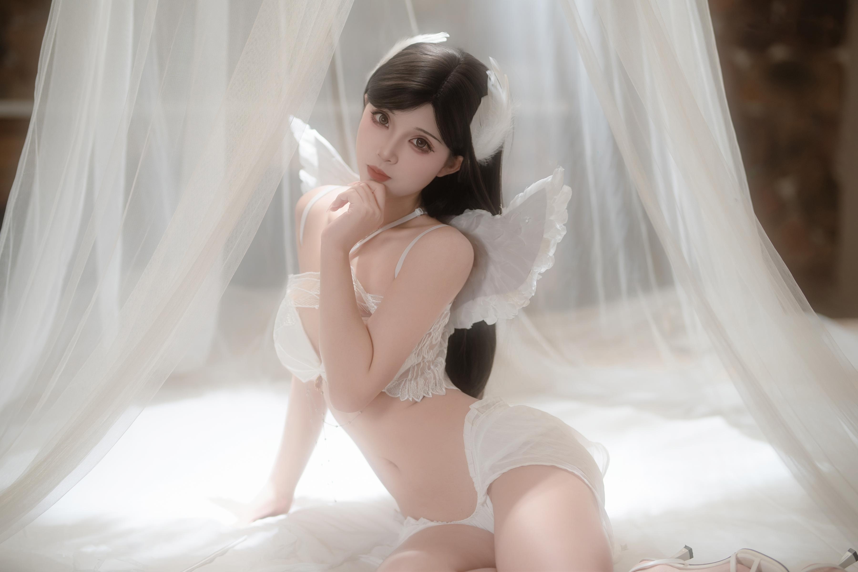[私房] Bangni邦尼 - 天使：白色蕾丝内衣天使翅膀 白虎露穴美腿 81P4V