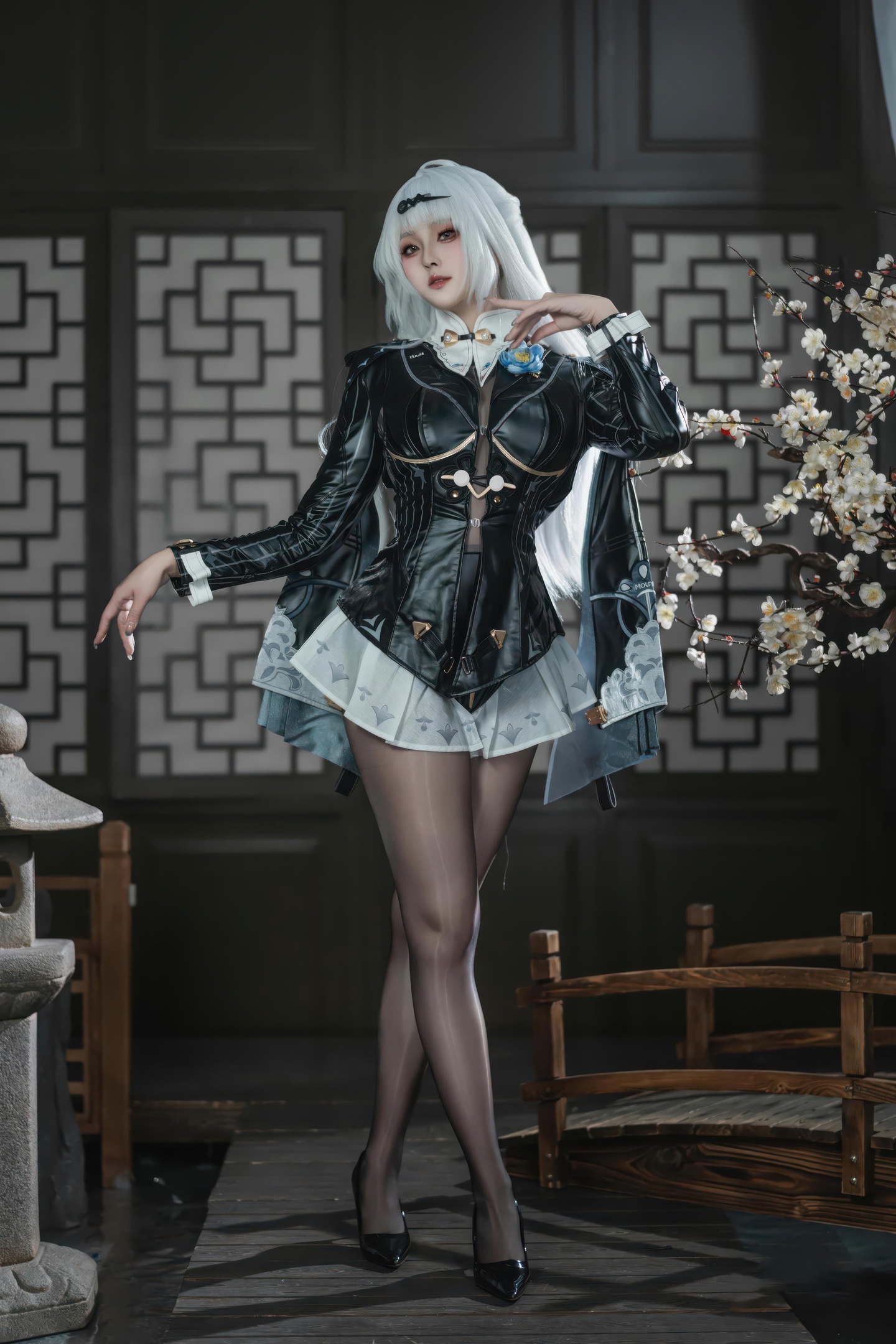 [cosplay] Natsuko夏夏子 - 绝区零 仪玄：黑丝高跟紧身衣 美腿翘臀露穴 87P