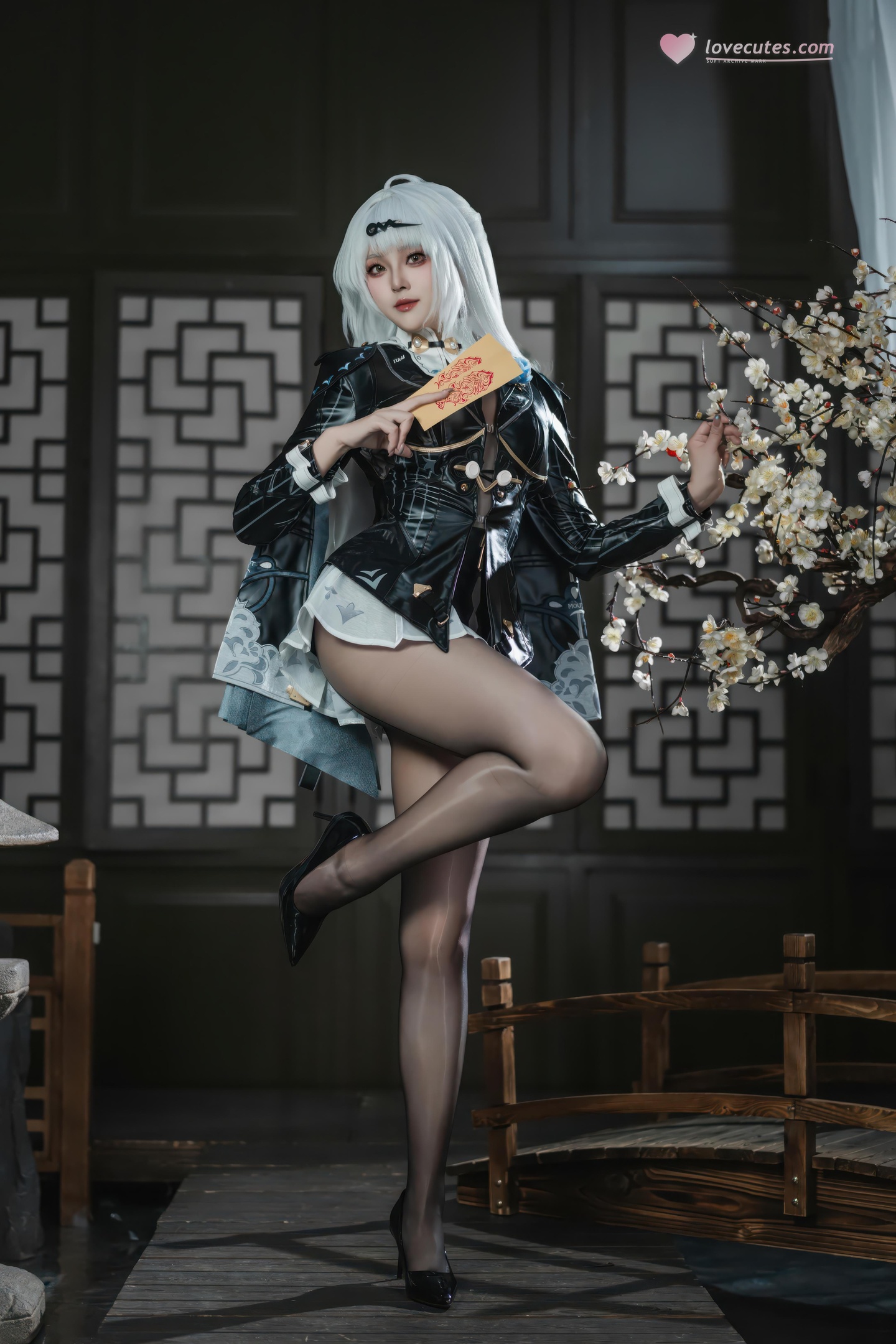 [cosplay] Natsuko夏夏子 - 绝区零 仪玄：黑丝高跟紧身衣 美腿翘臀露穴 87P