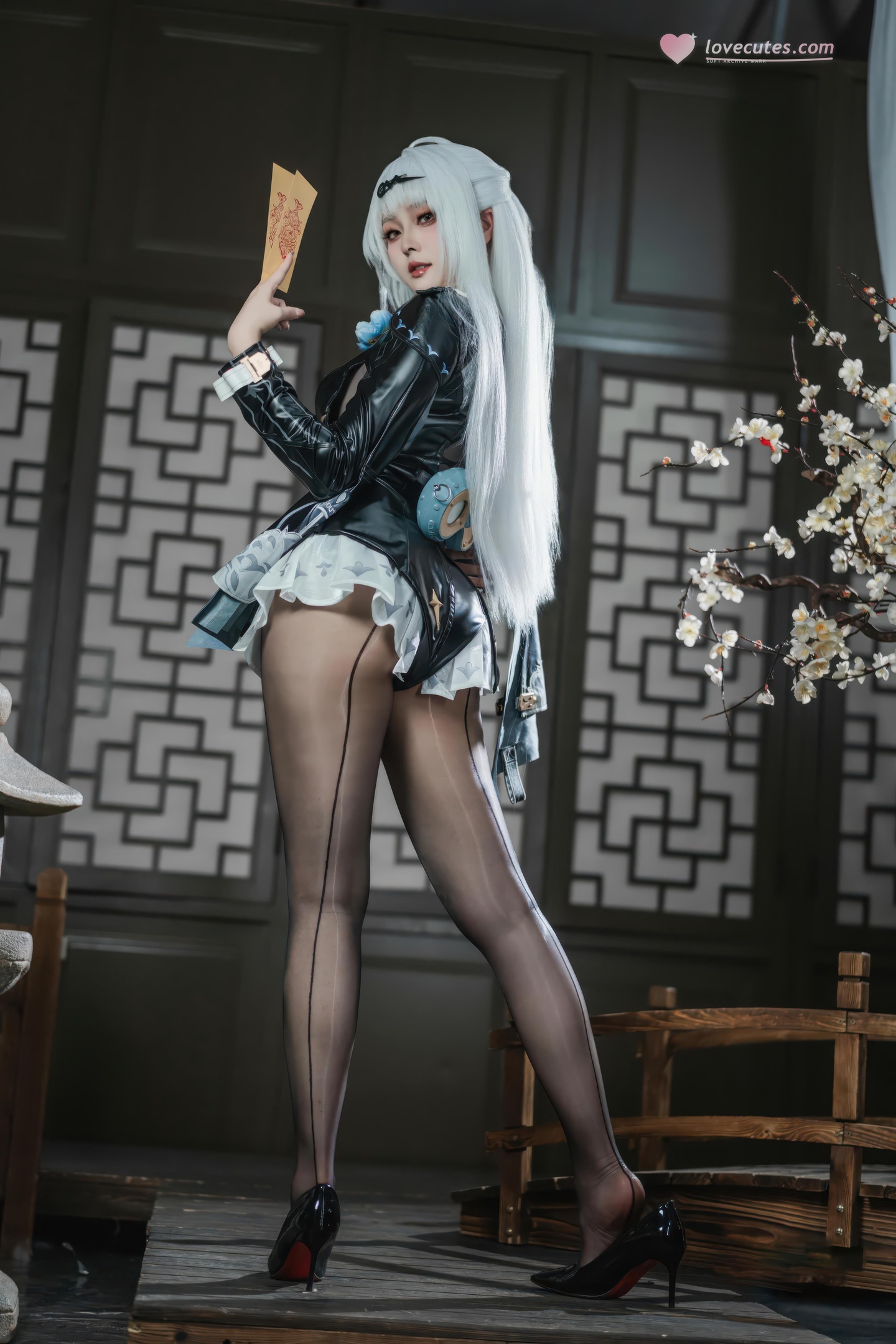 [cosplay] Natsuko夏夏子 - 绝区零 仪玄：黑丝高跟紧身衣 美腿翘臀露穴 87P