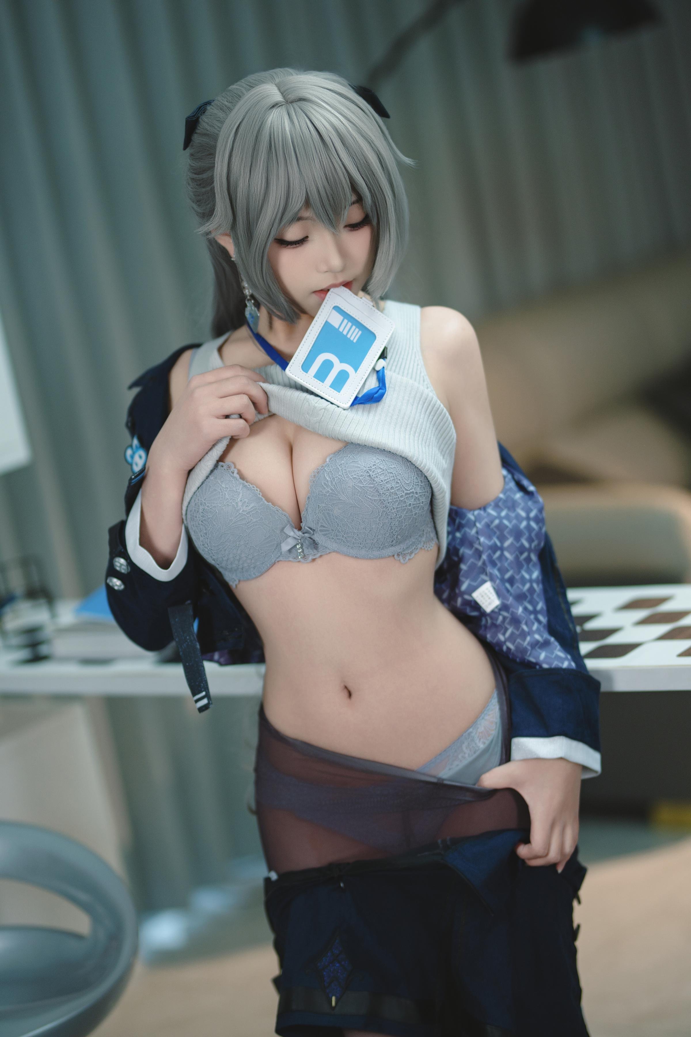 Bangni邦尼 - 崩坏 布洛妮娅 Cosplay