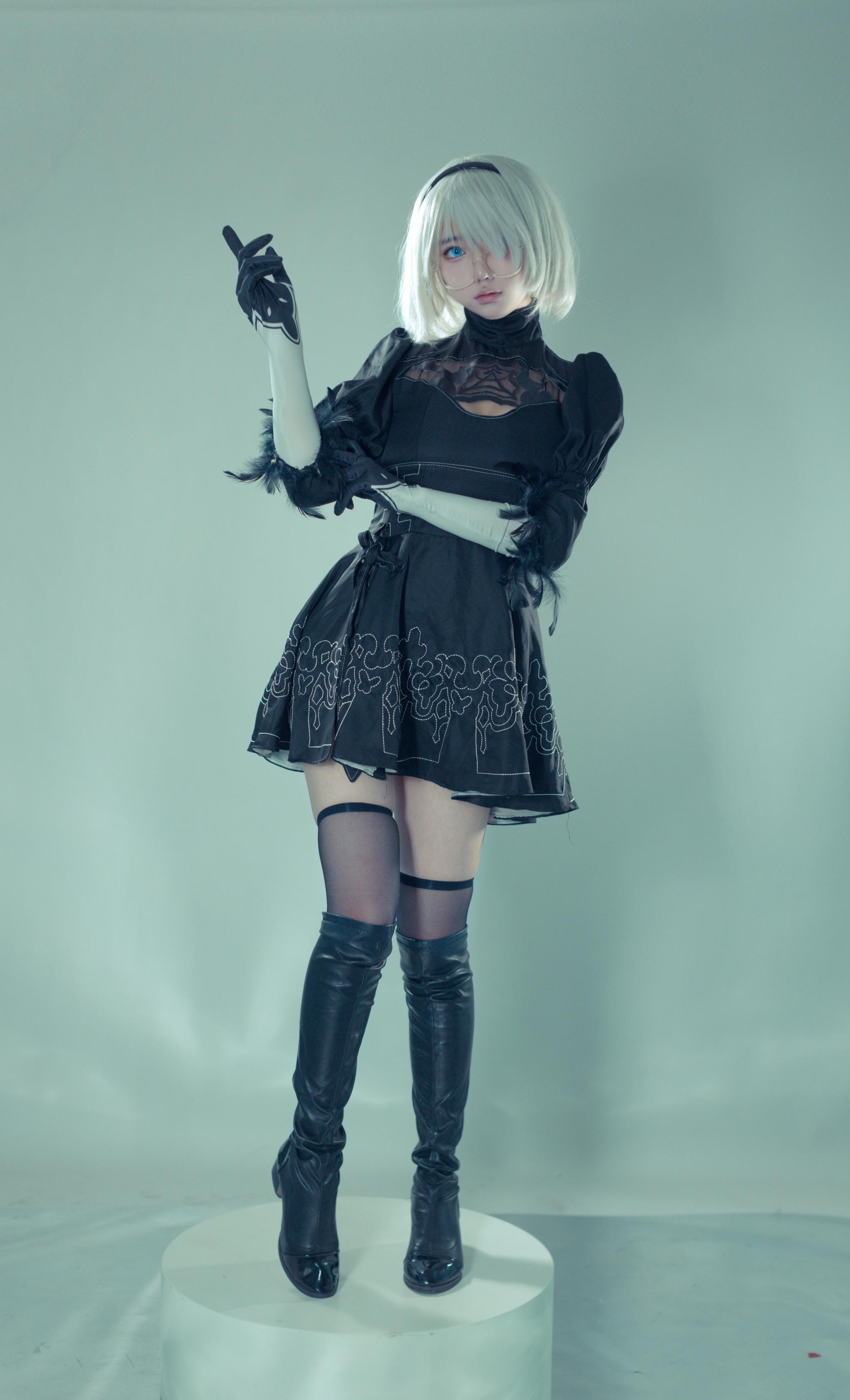 [cosplay] 钛合金TiTi&莉犬酱 - 尼尔双人：2B黑丝露穴 双人战损还原 123P