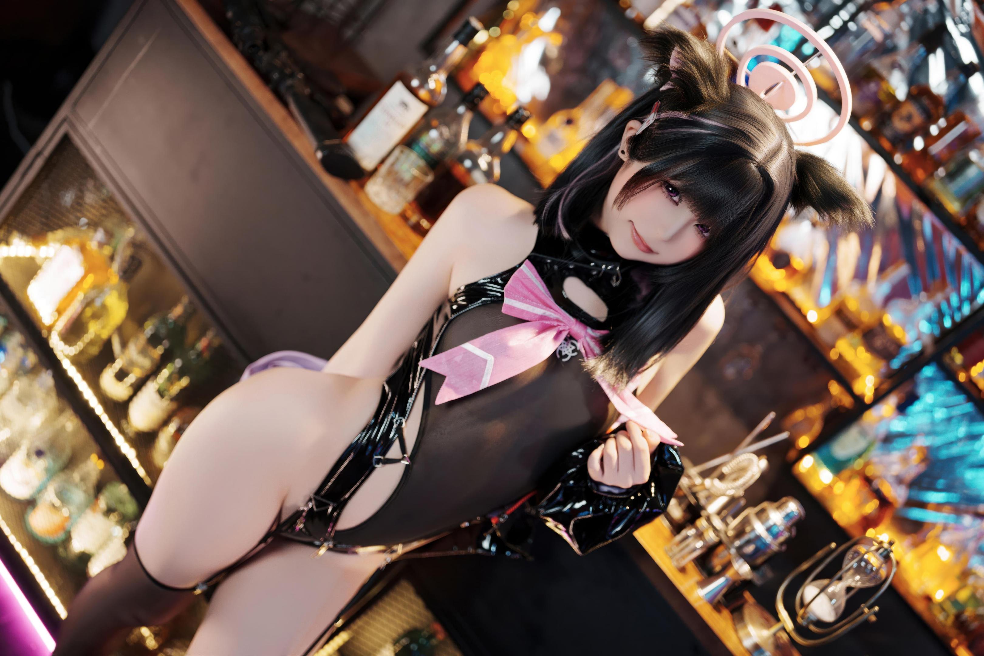 [cosplay] Quan冉有点饿 - 和纱同人：酒吧黑丝高跟 露臀角色还原 54P