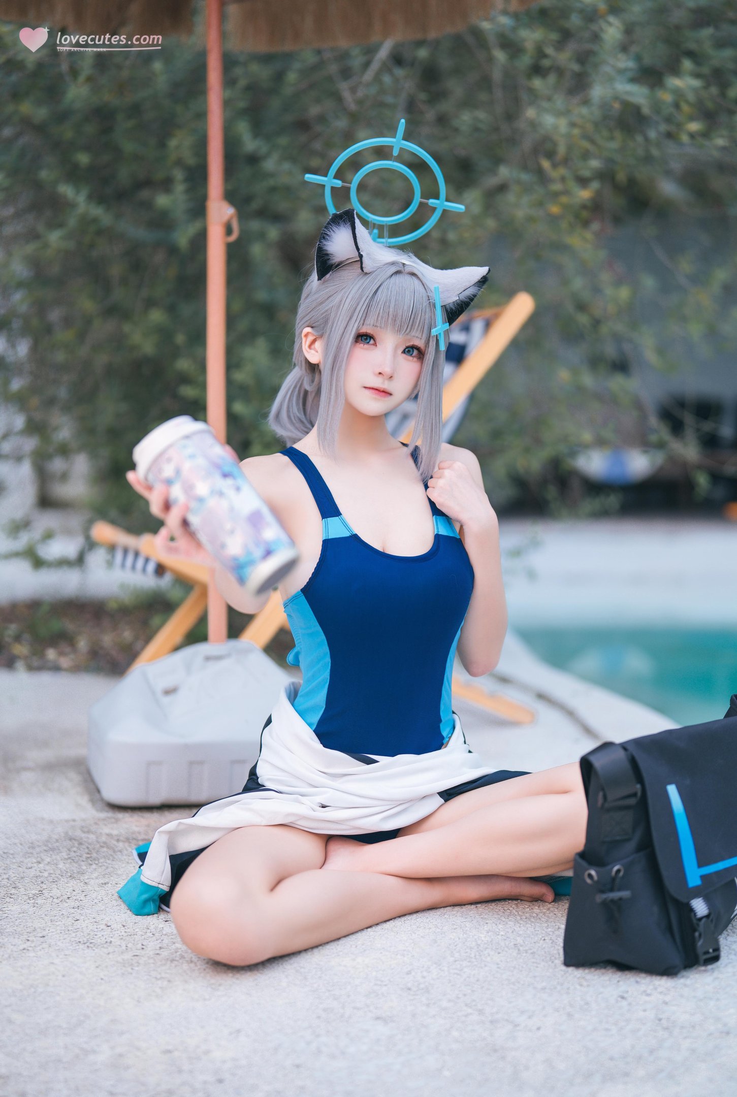 [Cosplay] 9th Cat - Blue Archive Suna Wolf Shiroko in Swimwear: Poolside Blue Swimwear Character Recreation 34P
