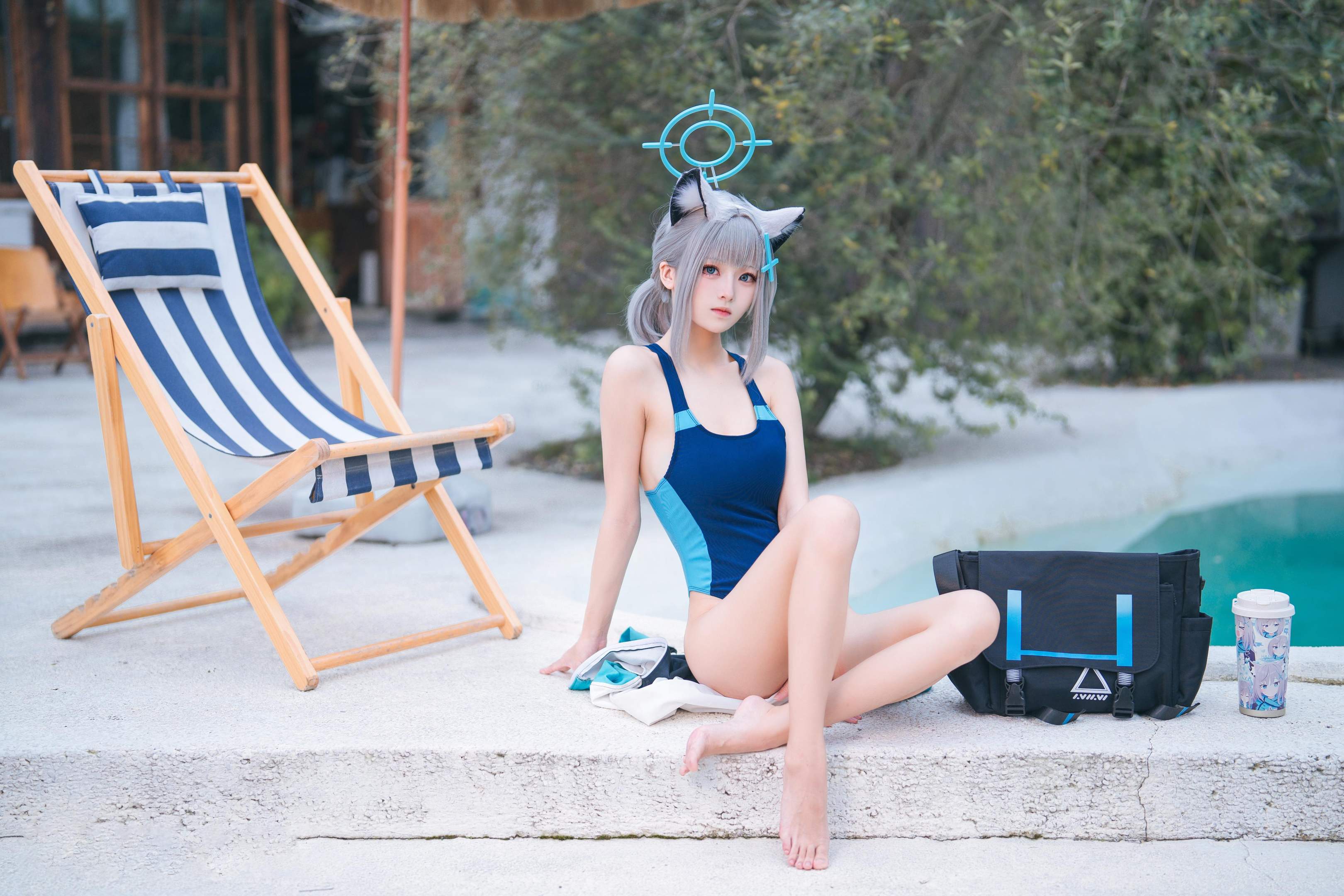 [Cosplay] 9th Cat - Blue Archive Suna Wolf Shiroko in Swimwear: Poolside Blue Swimwear Character Recreation 34P