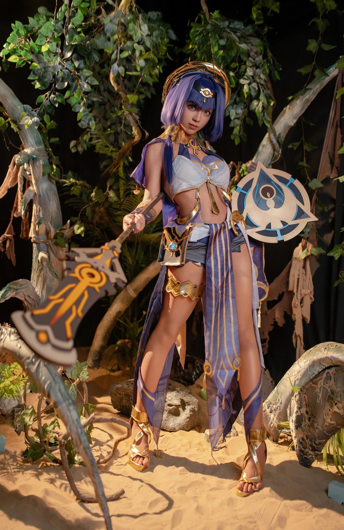 [cosplay] Bangni邦尼 - 原神 坎蒂丝：沙地金饰高跟 露臀大尺度还原 70P