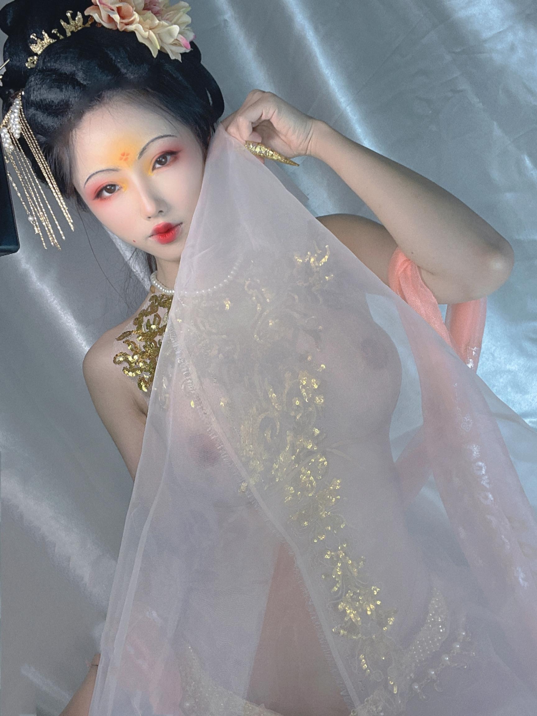 [私房] 钛合金TiTi - 贵妃：粉金薄纱半裸美胸 古风私房 32P