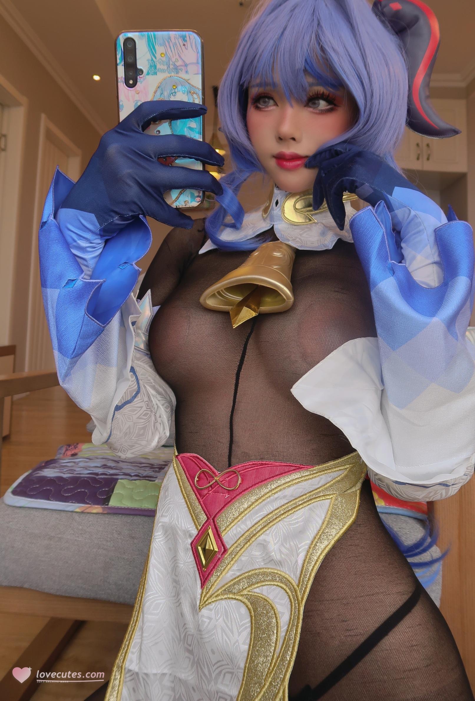 [cosplay] 钛合金TiTi - 原神 甘雨：黑丝透视战损 露臀角色还原 32P
