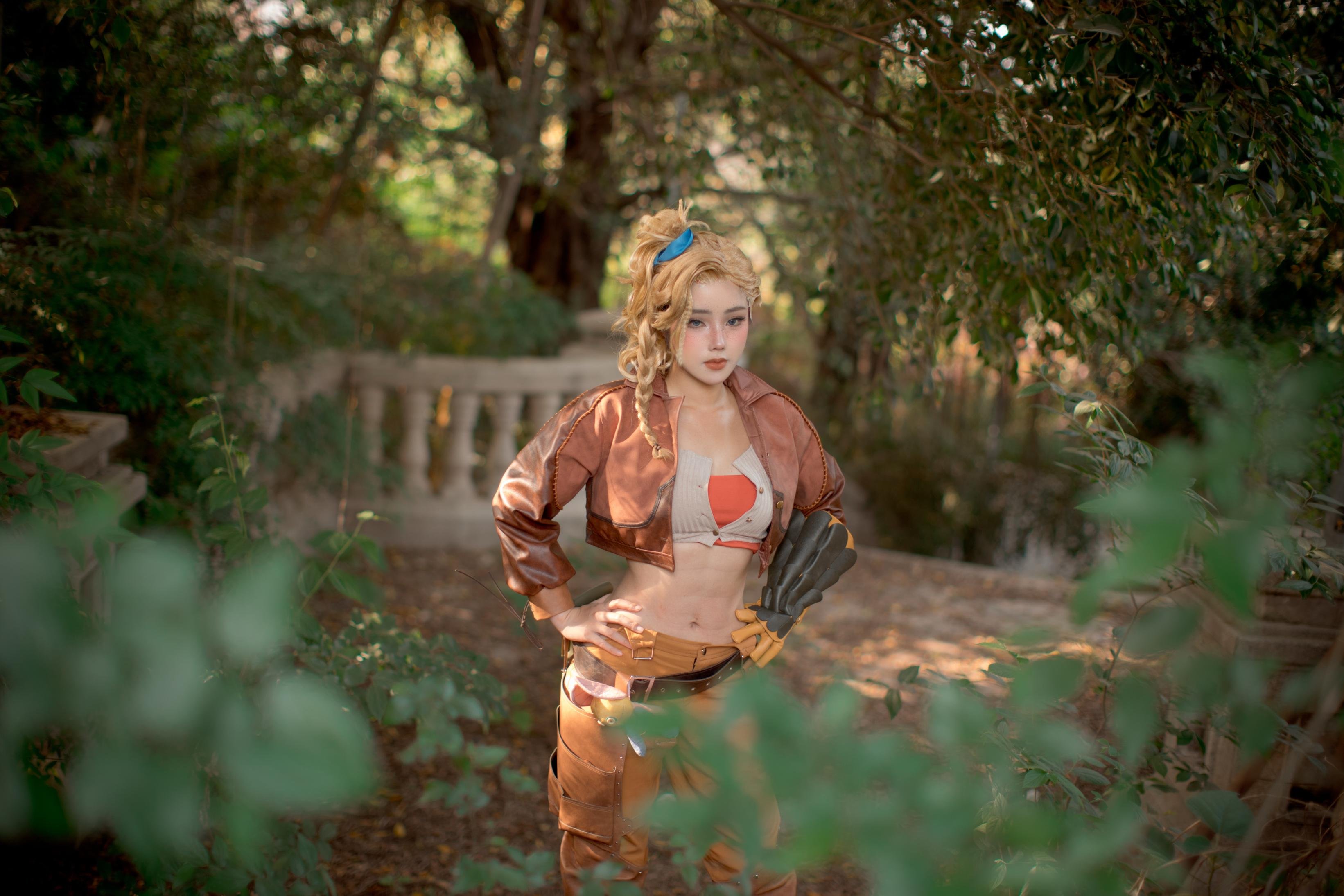 [cosplay] 钛合金TiTi - Gamma：金发战损皮衣 露臀角色还原 101P1V