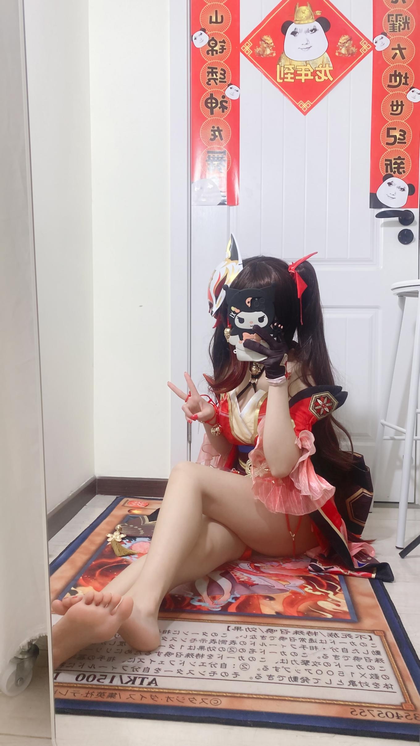 [cosplay] 白栎Shirly - 崩坏星穹铁道 花火：黑白丝袜美腿足控还原 53P3V