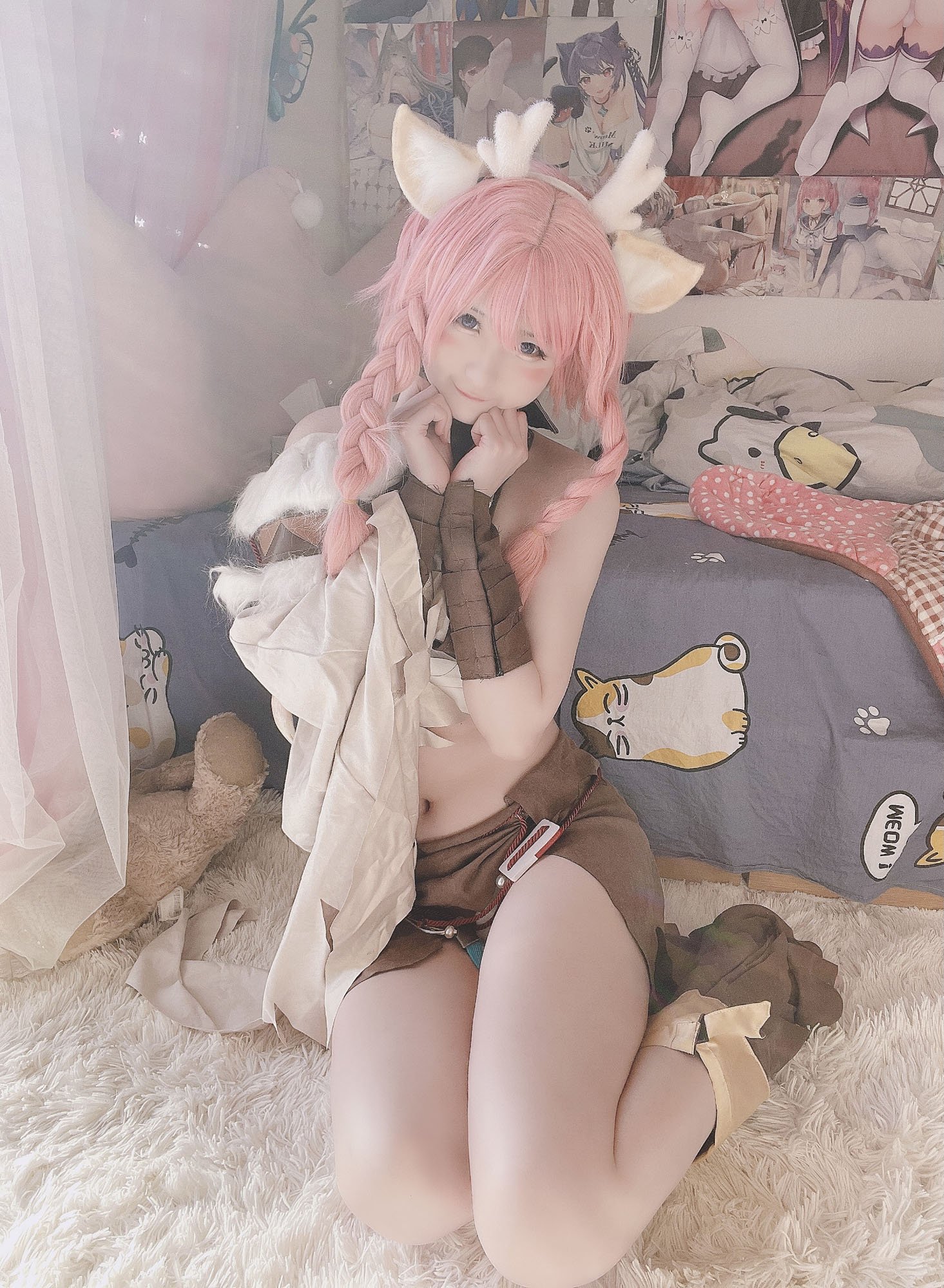 [cosplay] 习呆呆 - 瑶：粉发兽耳露点大尺度还原 23P1V