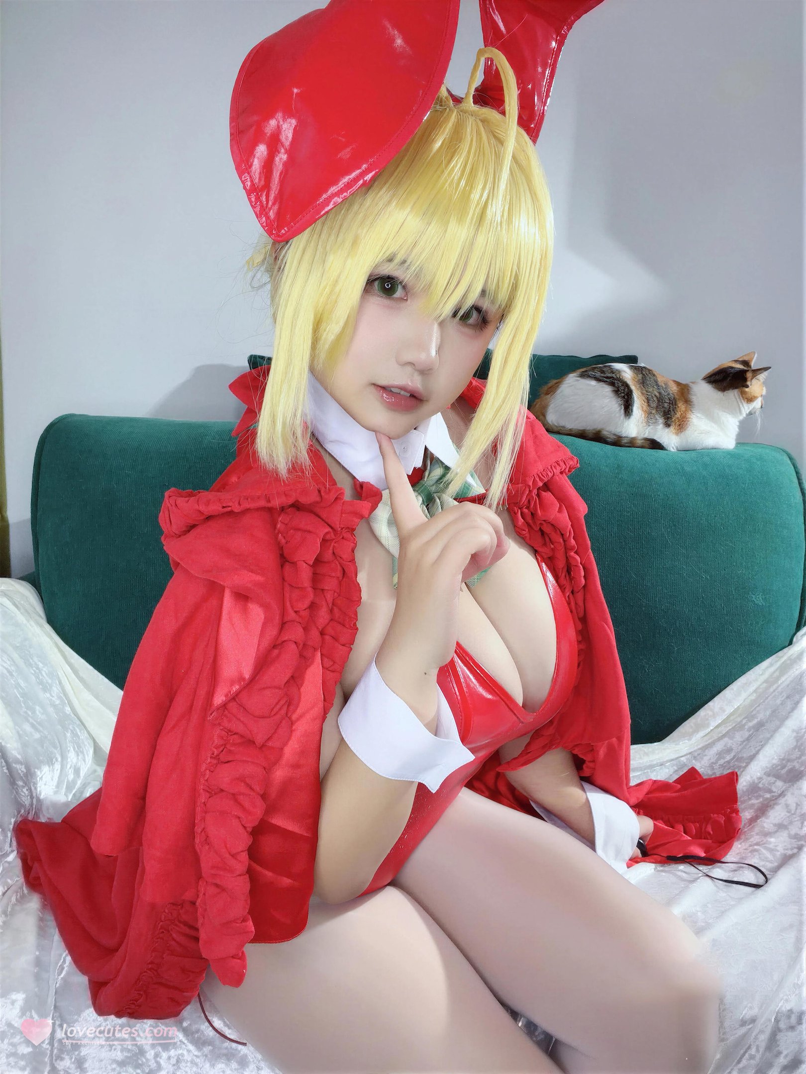 [คอสเพลย์] 阿半วันนี้มีความสุข - FGO นีโรคริสต์มาส: สาวสวยหน้าอกใหญ่ขาเรียว 71P