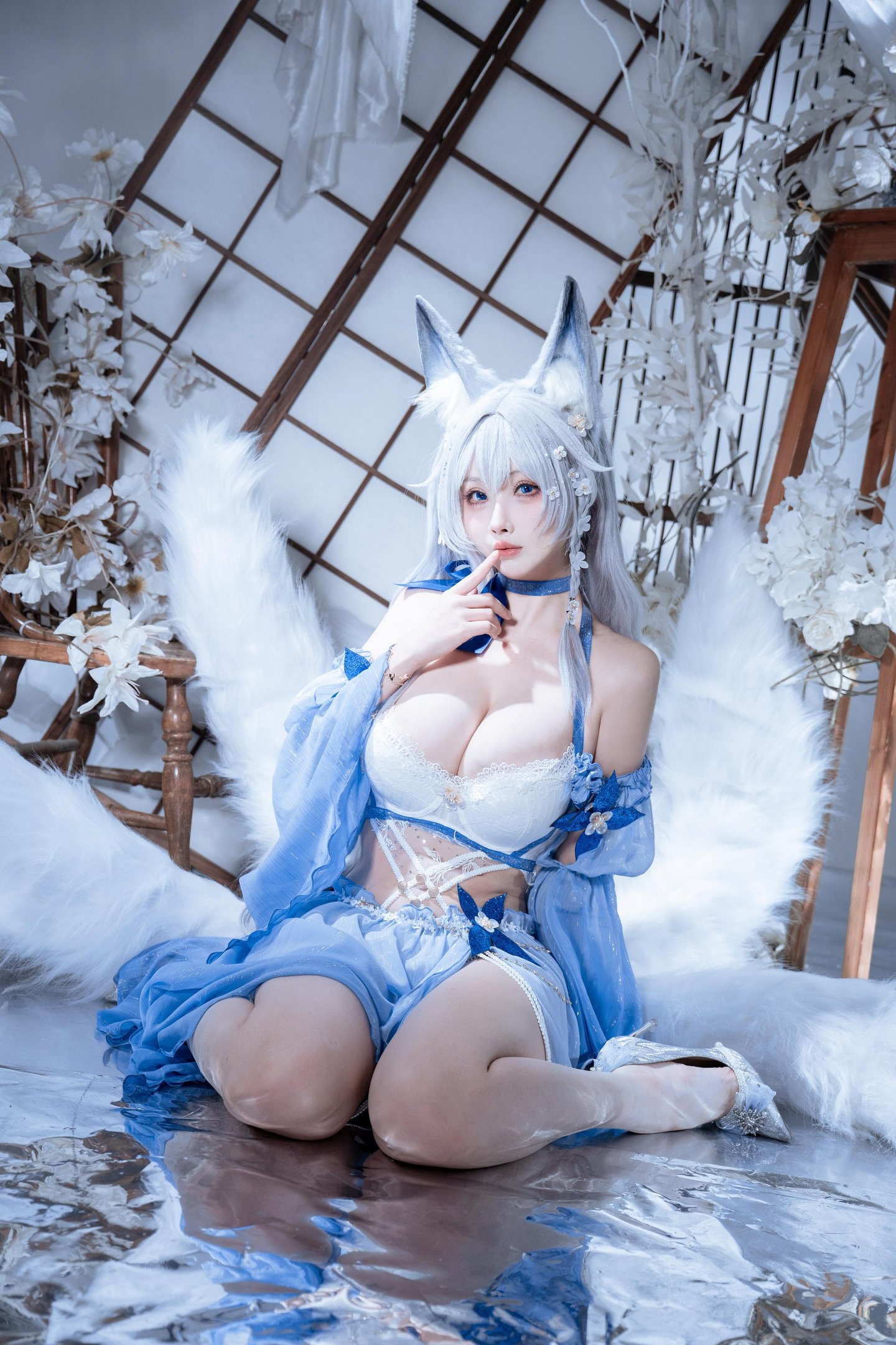 【コスプレ】rioko凉凉子 - 信浓水夏：青白い狐耳と美胸美腿の再現 37P