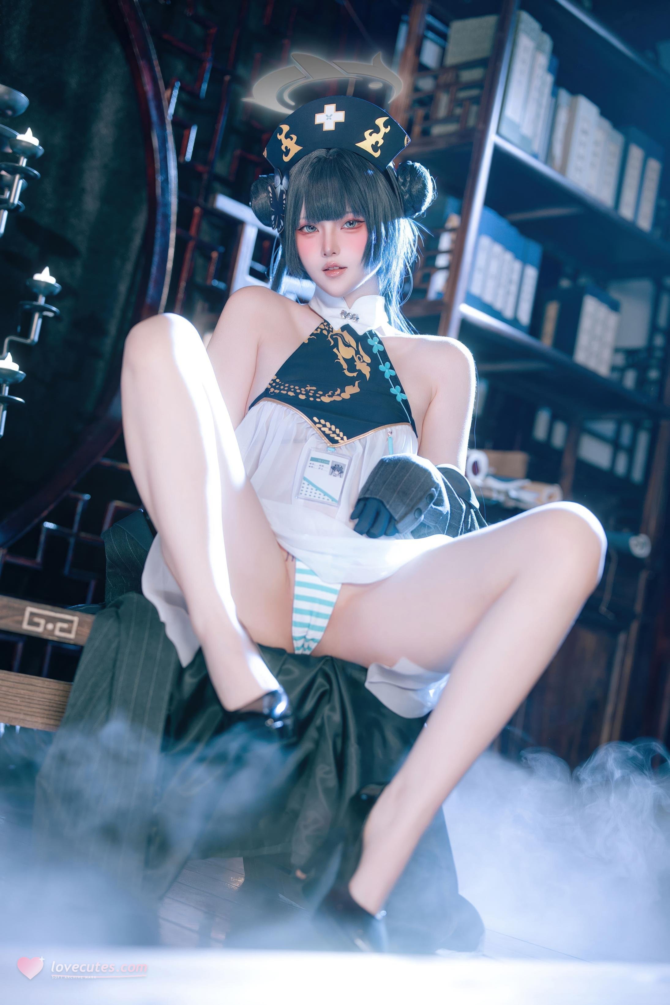 [Cosplay] Yu Fish - Blue Archive Himezaki Doujin Nurse: Stunning Nurse Outfit with Beautiful Legs and Curvy Hips 65P