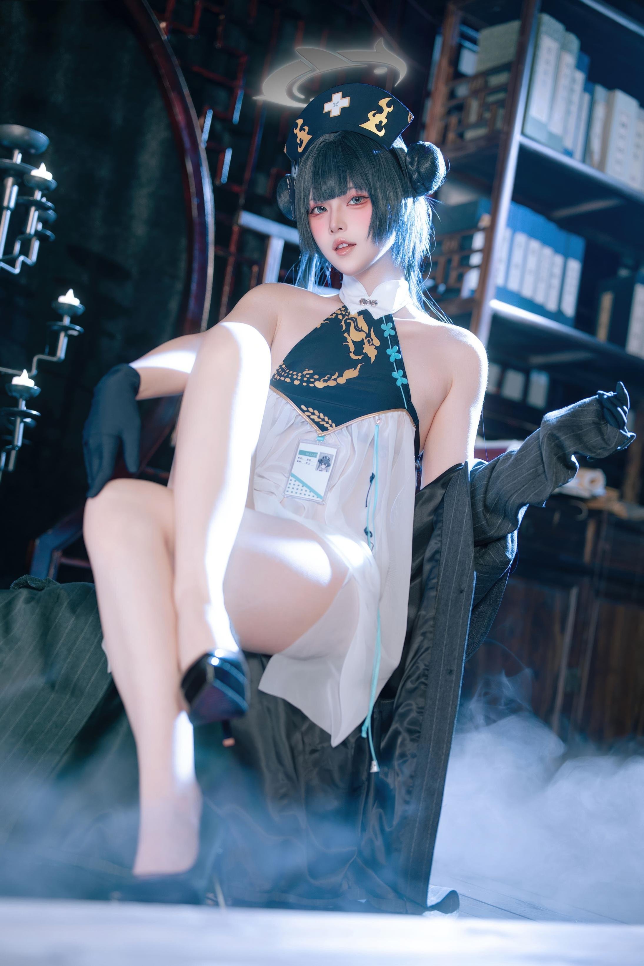 [Cosplay] Yu Fish - Blue Archive Himezaki Doujin Nurse: Stunning Nurse Outfit with Beautiful Legs and Curvy Hips 65P