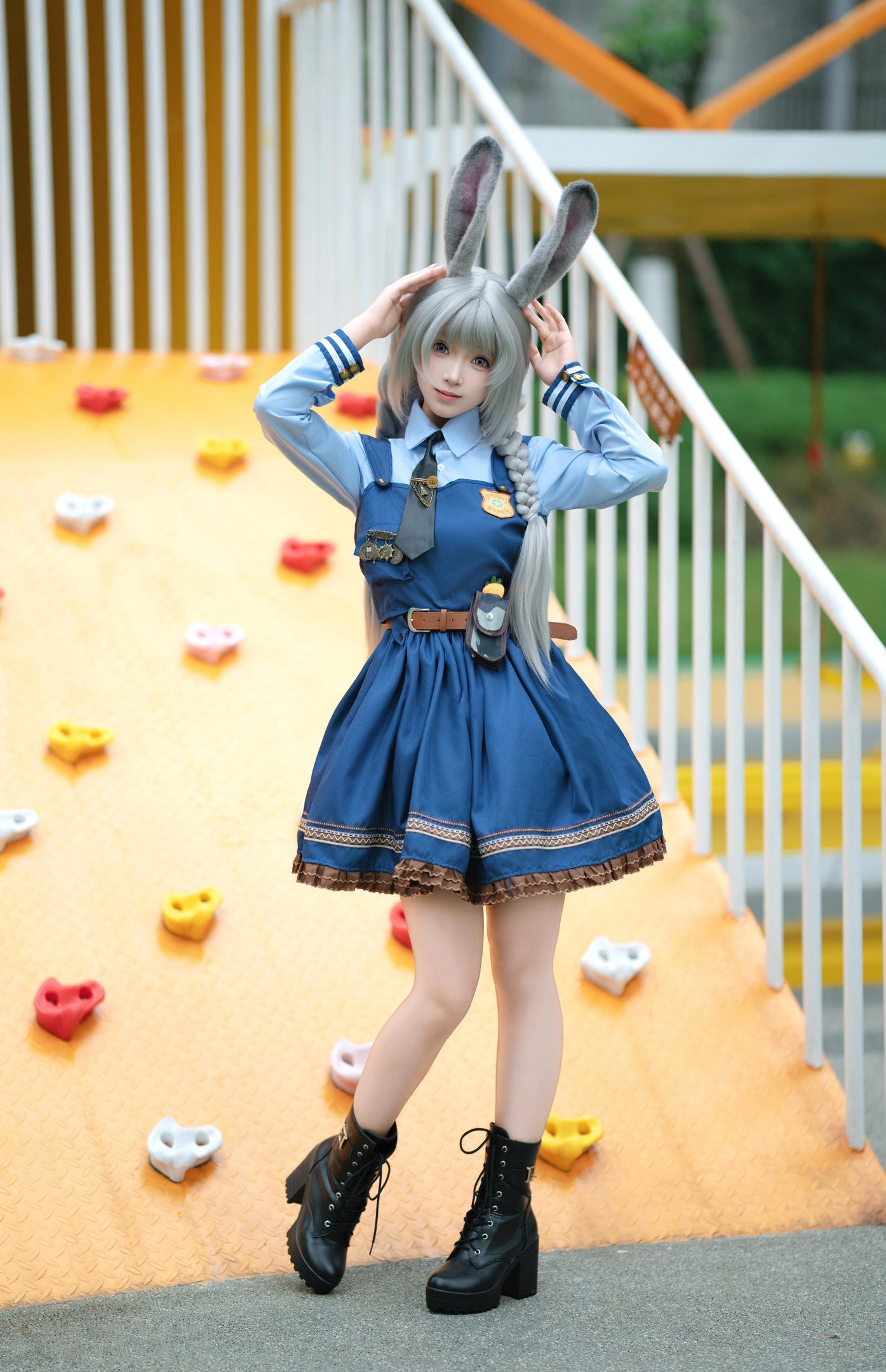 [cosplay] Bangni邦尼 - 兔子警官：蓝制服兔耳警官 高叉系带大尺度 72P8V
