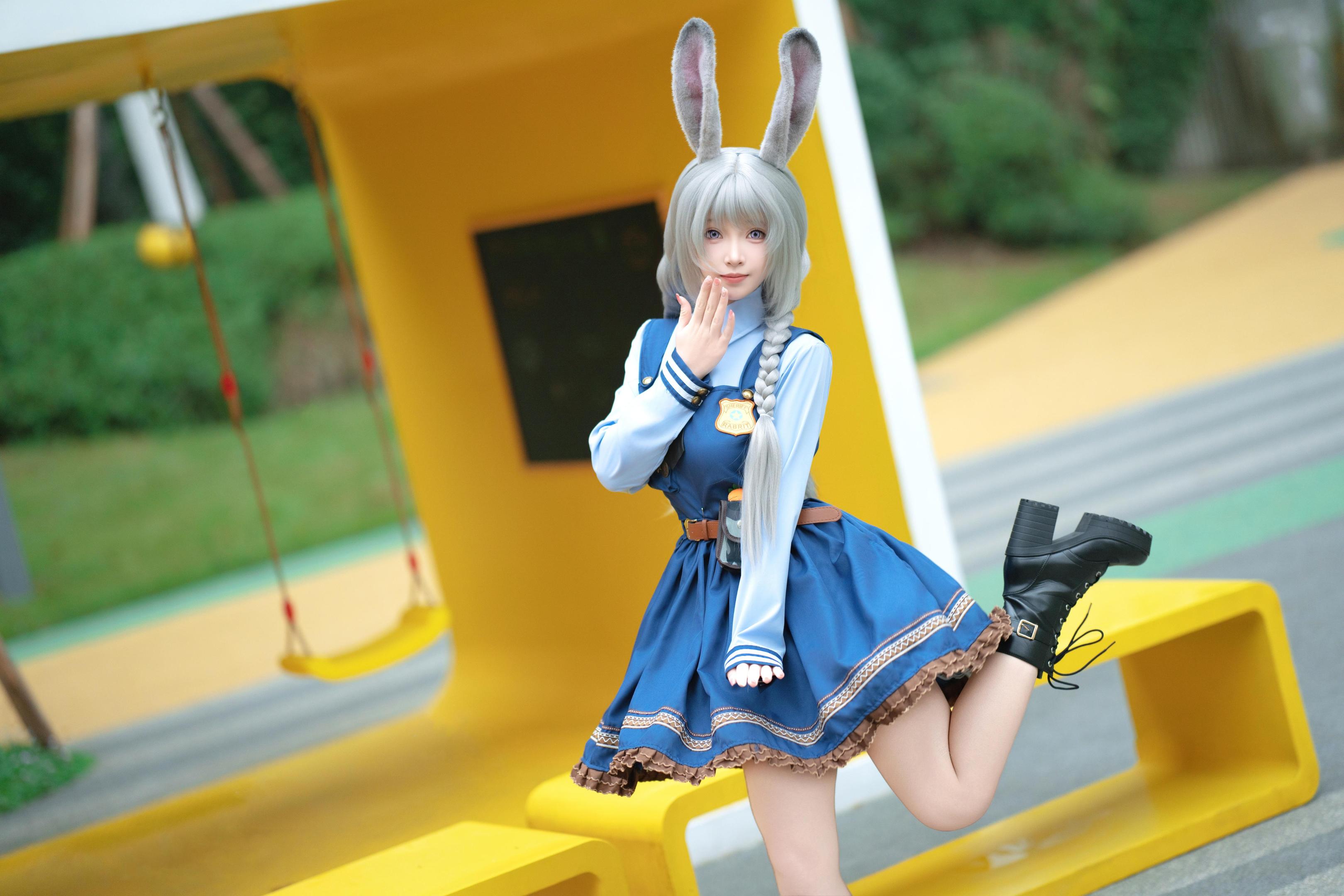 [cosplay] Bangni邦尼 - 兔子警官：蓝制服兔耳警官 高叉系带大尺度 72P8V