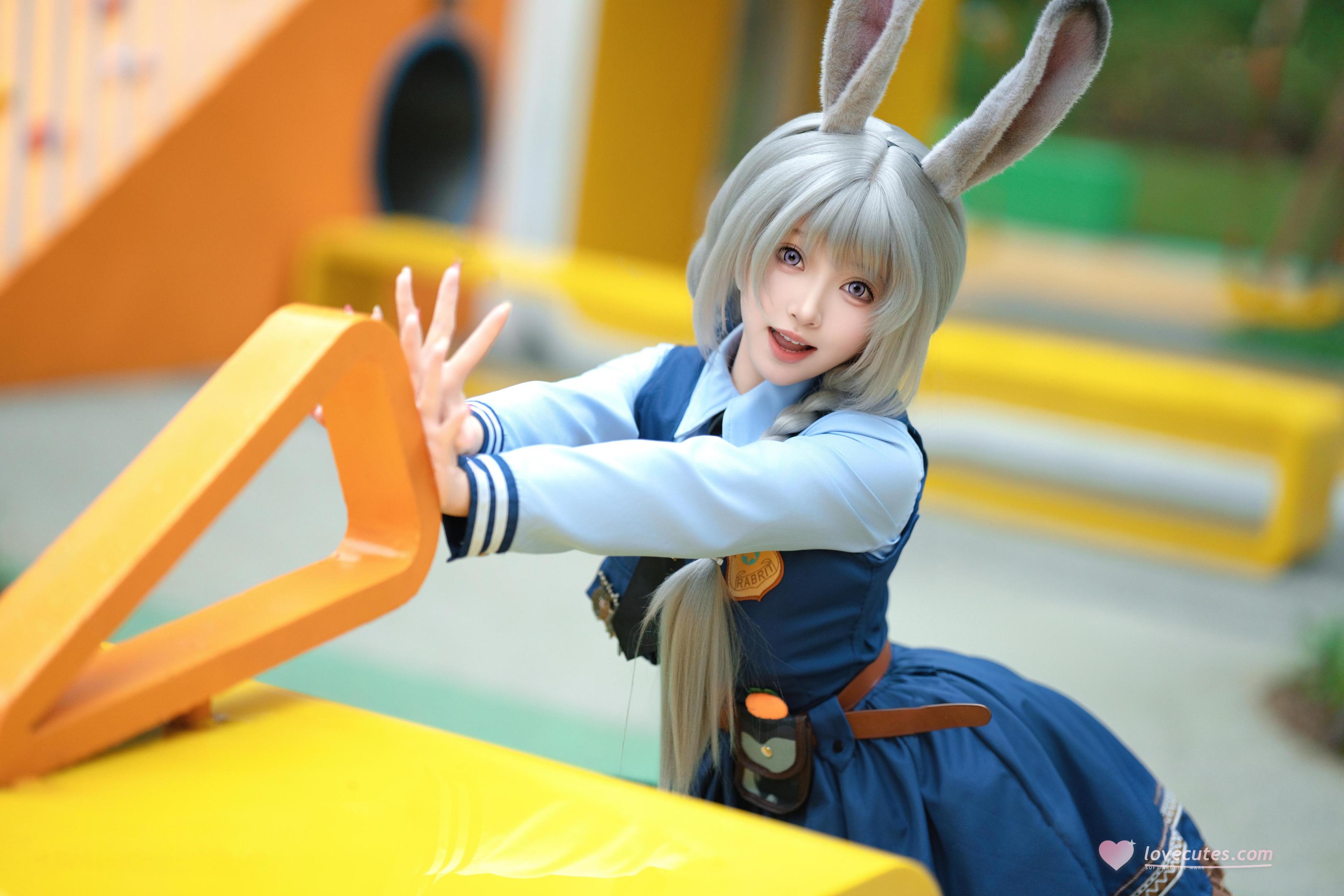 [cosplay] Bangni邦尼 - 兔子警官：蓝制服兔耳警官 高叉系带大尺度 72P8V