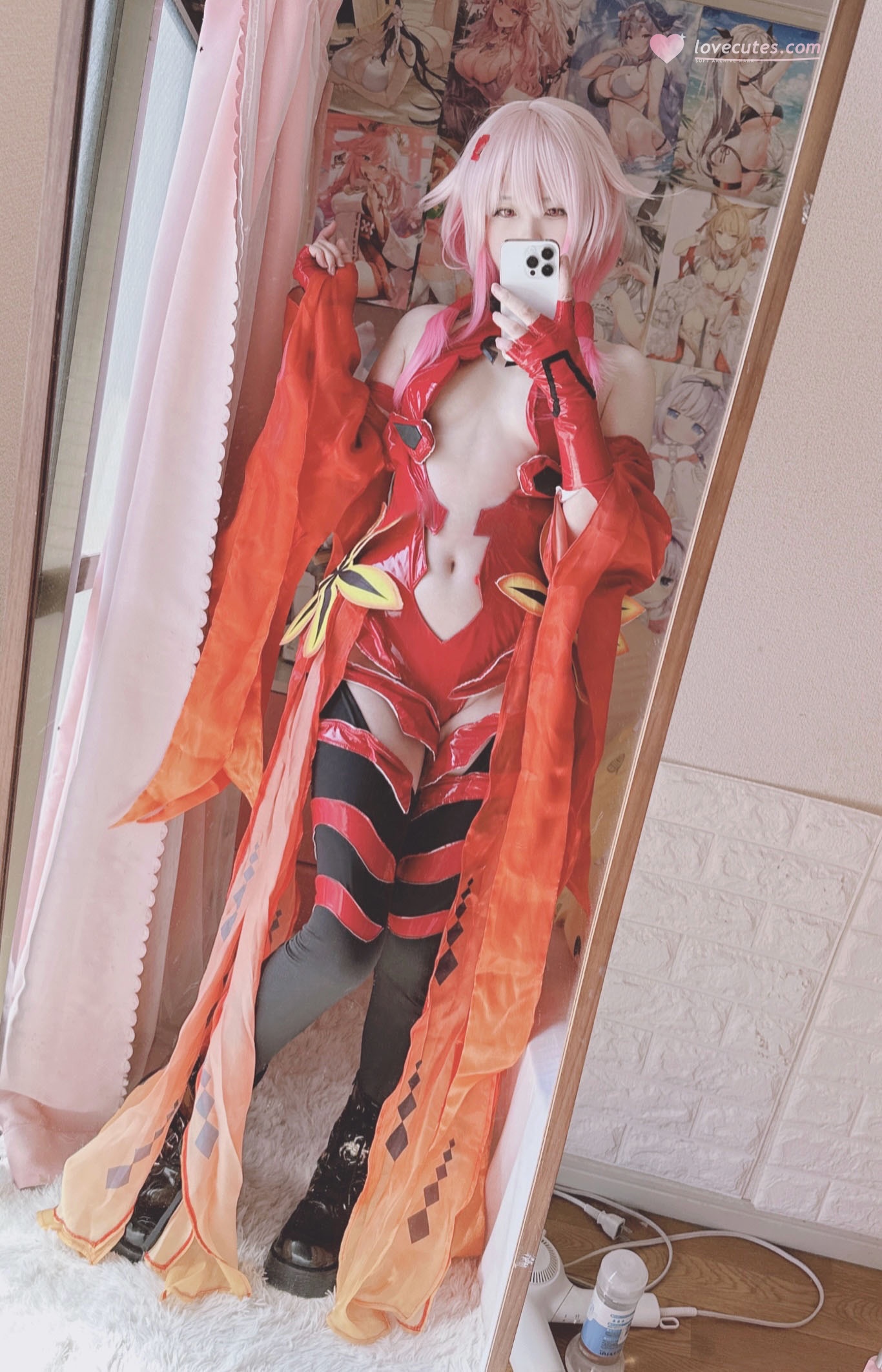 [cosplay] 习呆呆 - 罪恶王冠 楪祈：红衣露点大尺度还原 12P