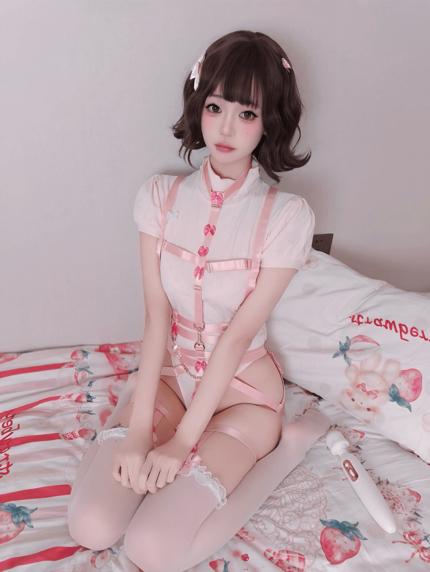 [私房] 麻薯好吃 - 蝴蝶结小狗：粉白宠物系内衣 小狗私房 80P1V