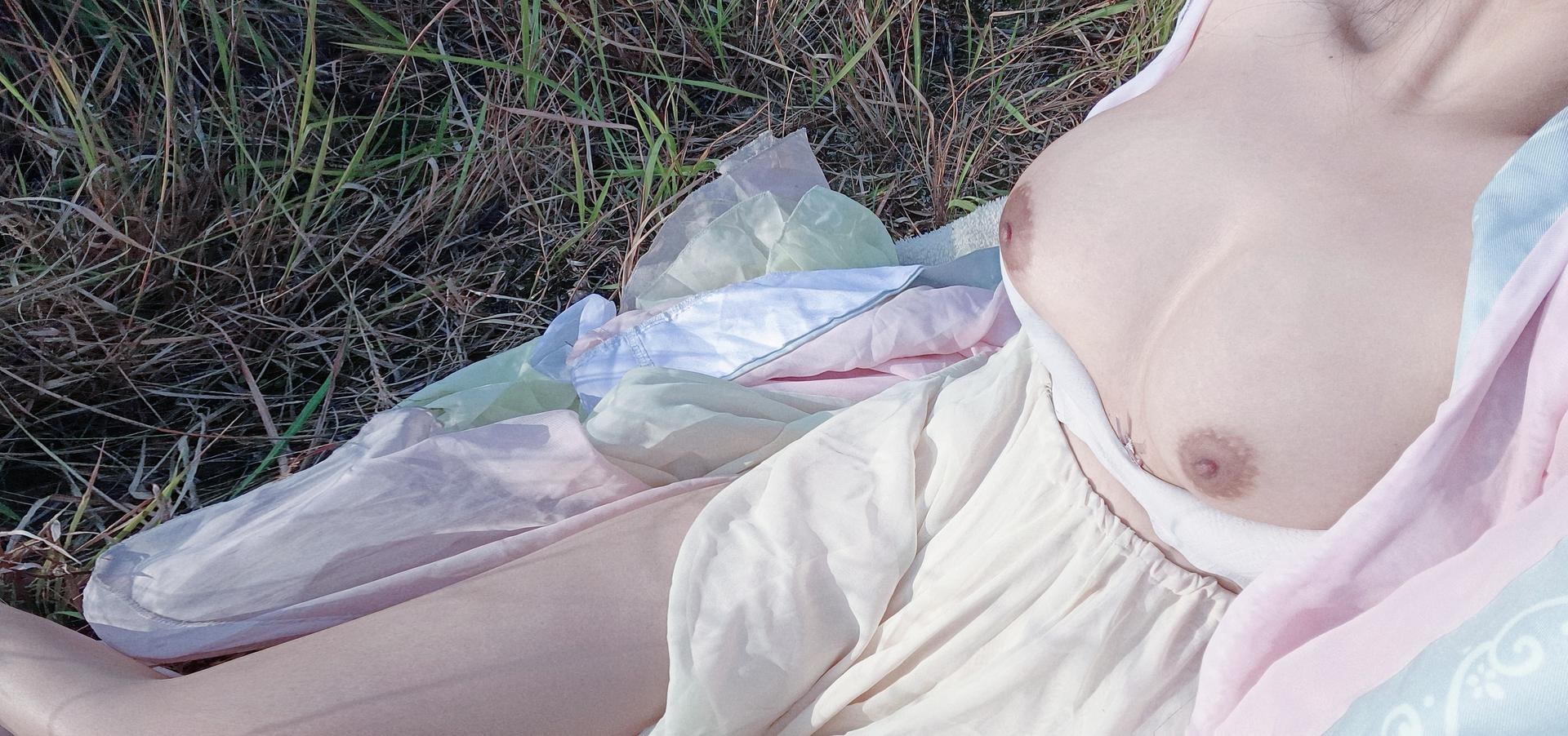 [写真] 弥鹿 - 汉服自拍：户外古风薄纱 汉服美腿自拍 63P2V