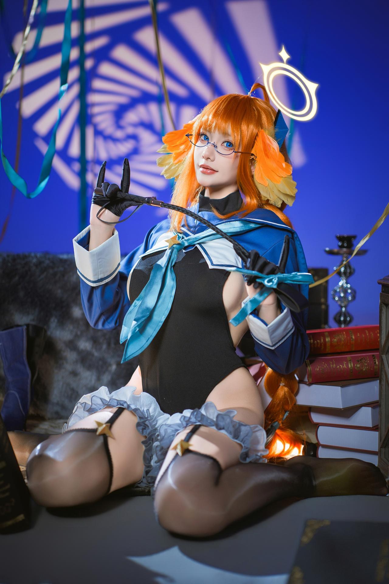 [cosplay] 곰돌이인가요 - 블루 아카이브 엔도 시미코：사악한 여간부 검은 스타킹 미녀 다리 40P