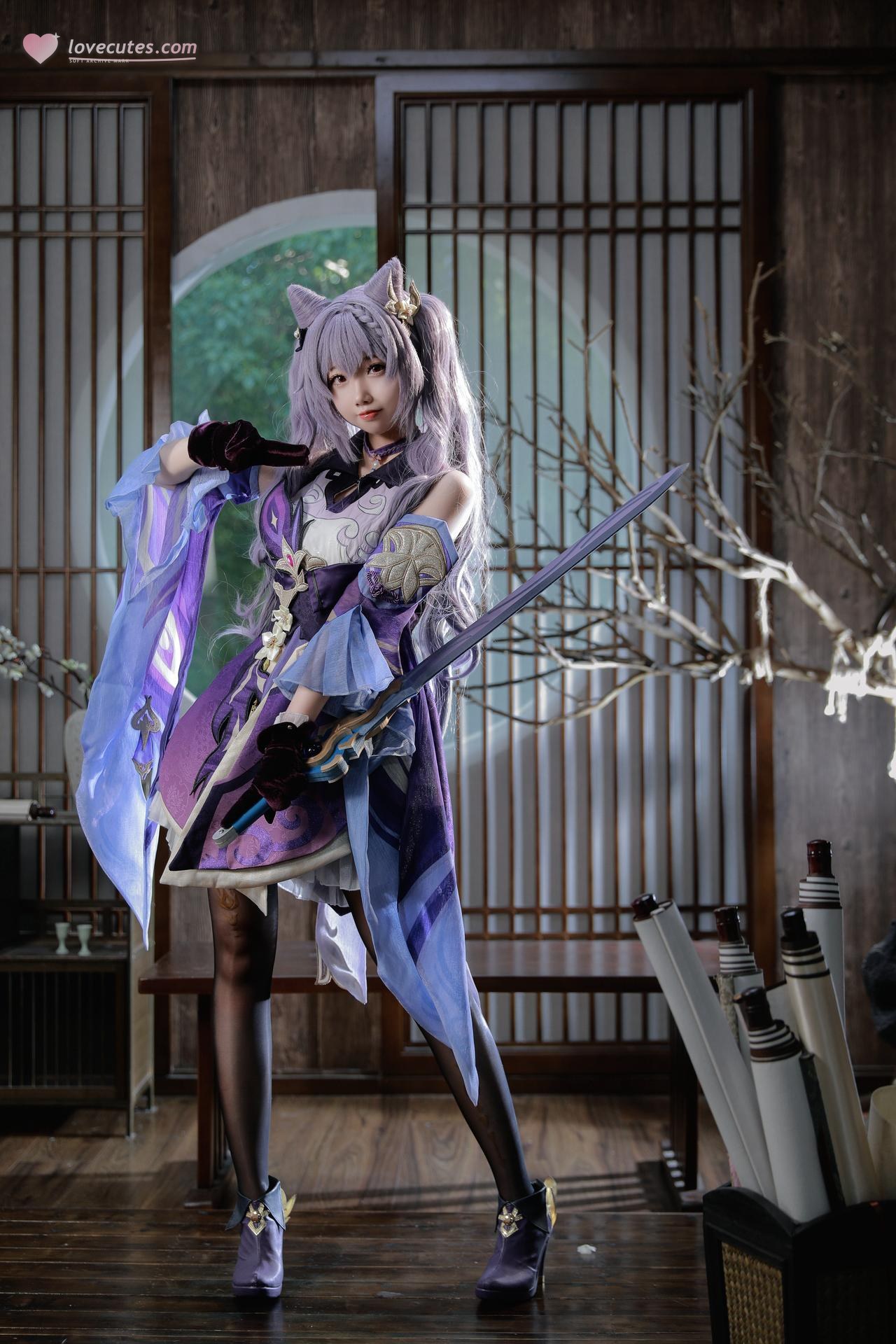 [cosplay] 雪琪SAMA - 原神 刻晴：紫发礼服白丝美腿 50P1V