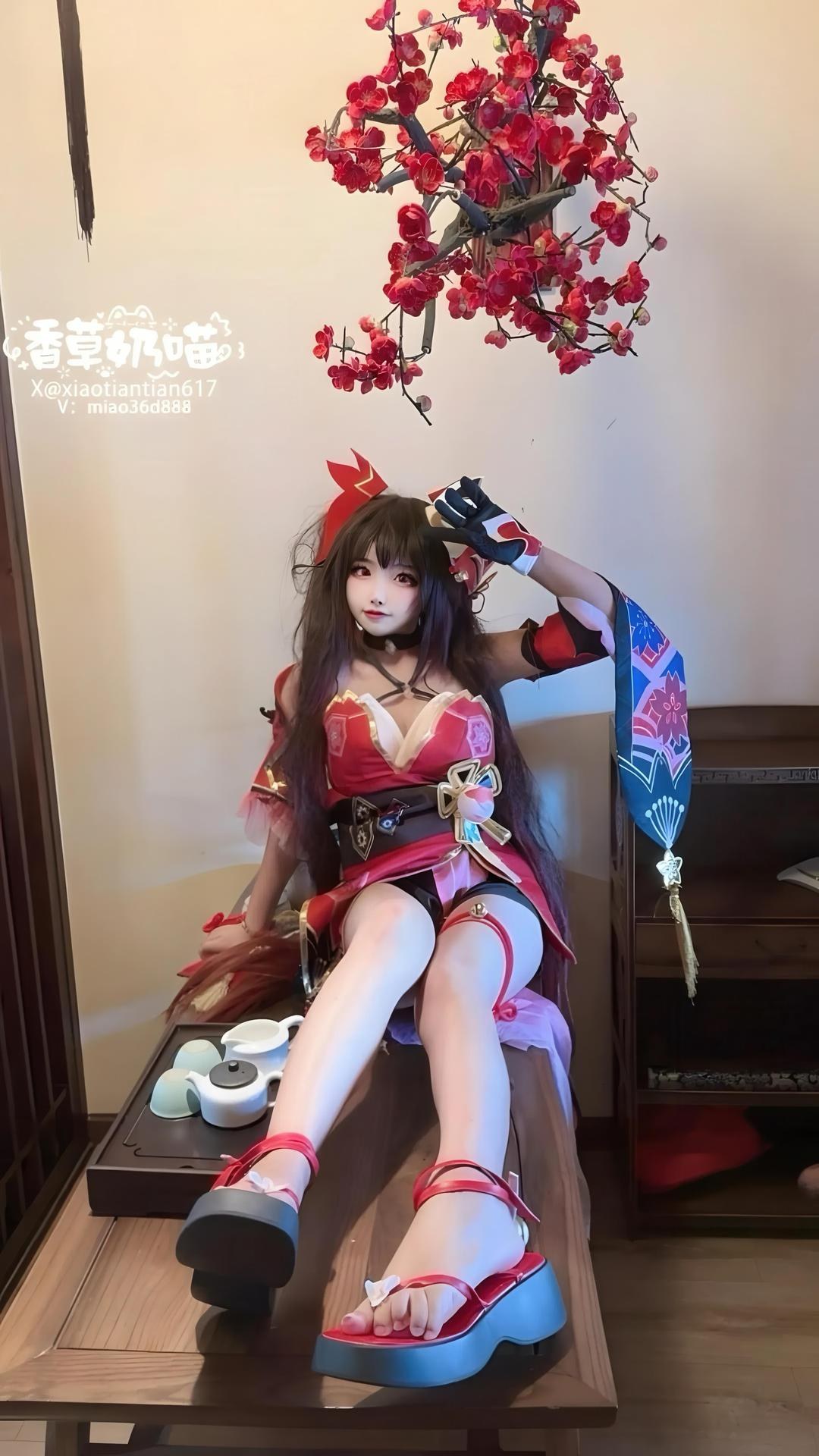 [cosplay] 香草奶喵 - 崩坏星穹铁道 花火：红裙双马尾美腿还原 70P