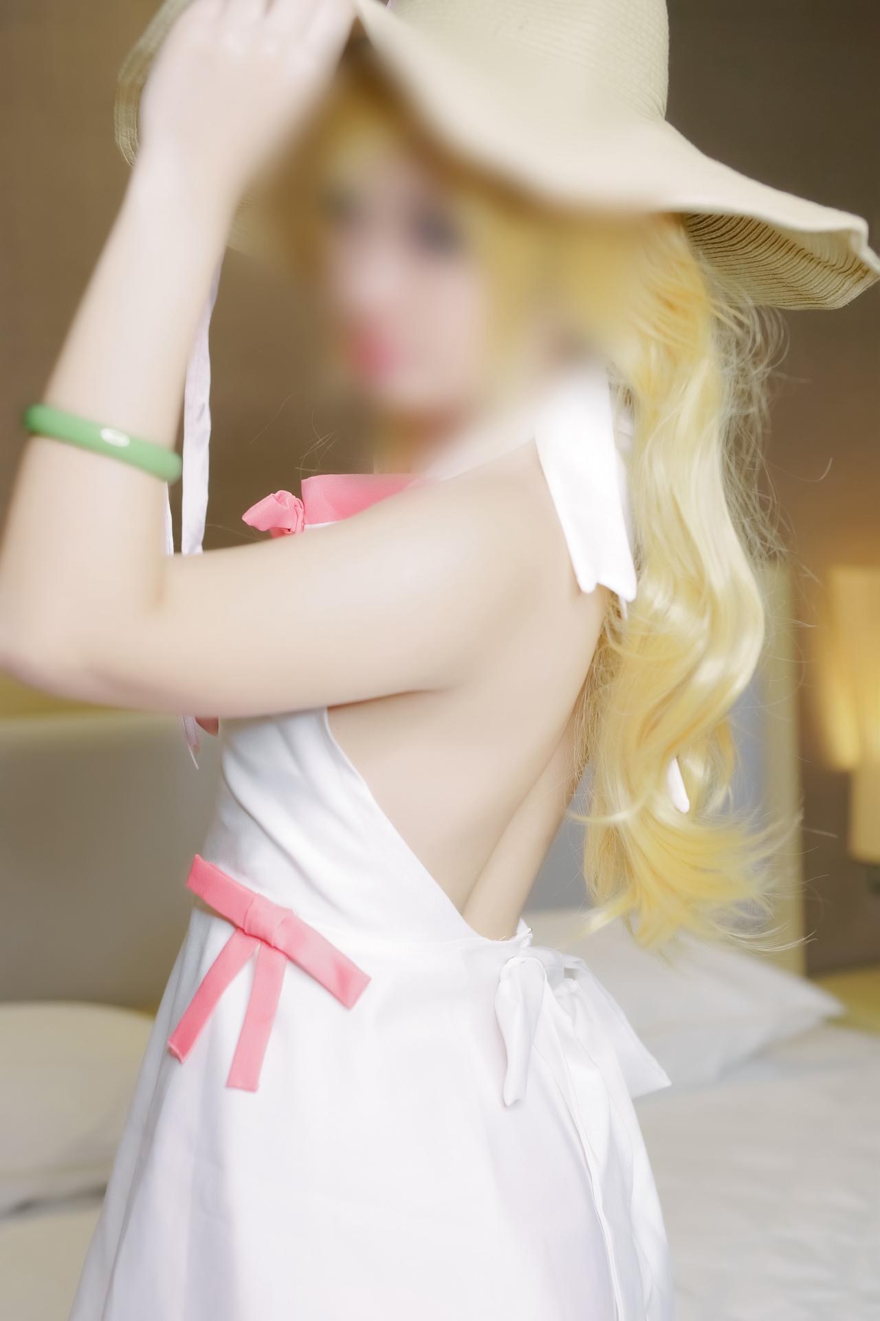 [cosplay] 少女映画 - 忍野忍：大尺度角色还原 80P
