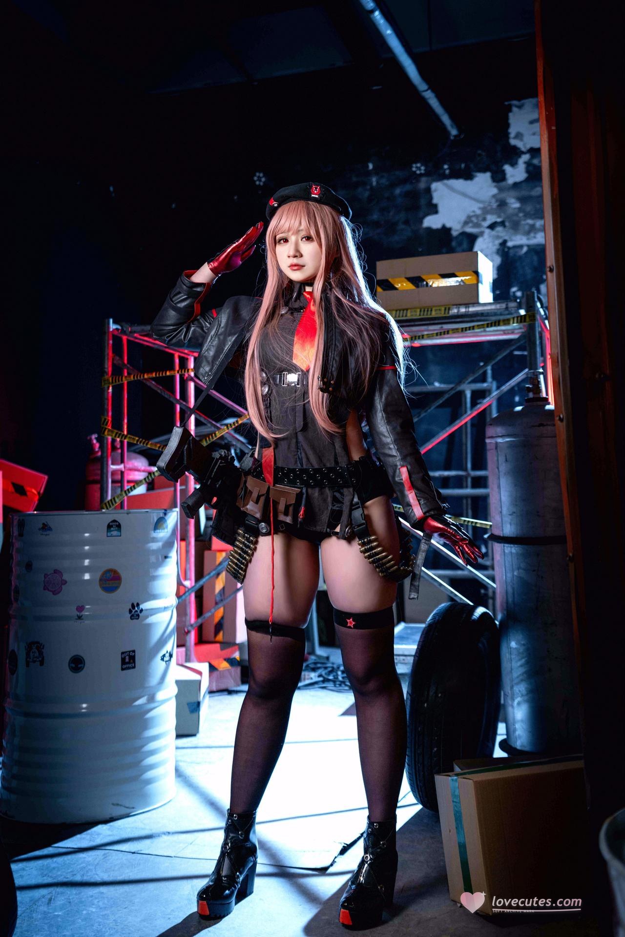 [cosplay] Zaya秋 - NIKKE胜利女神 拉毗：贝雷帽黑丝战术装美腿 25P