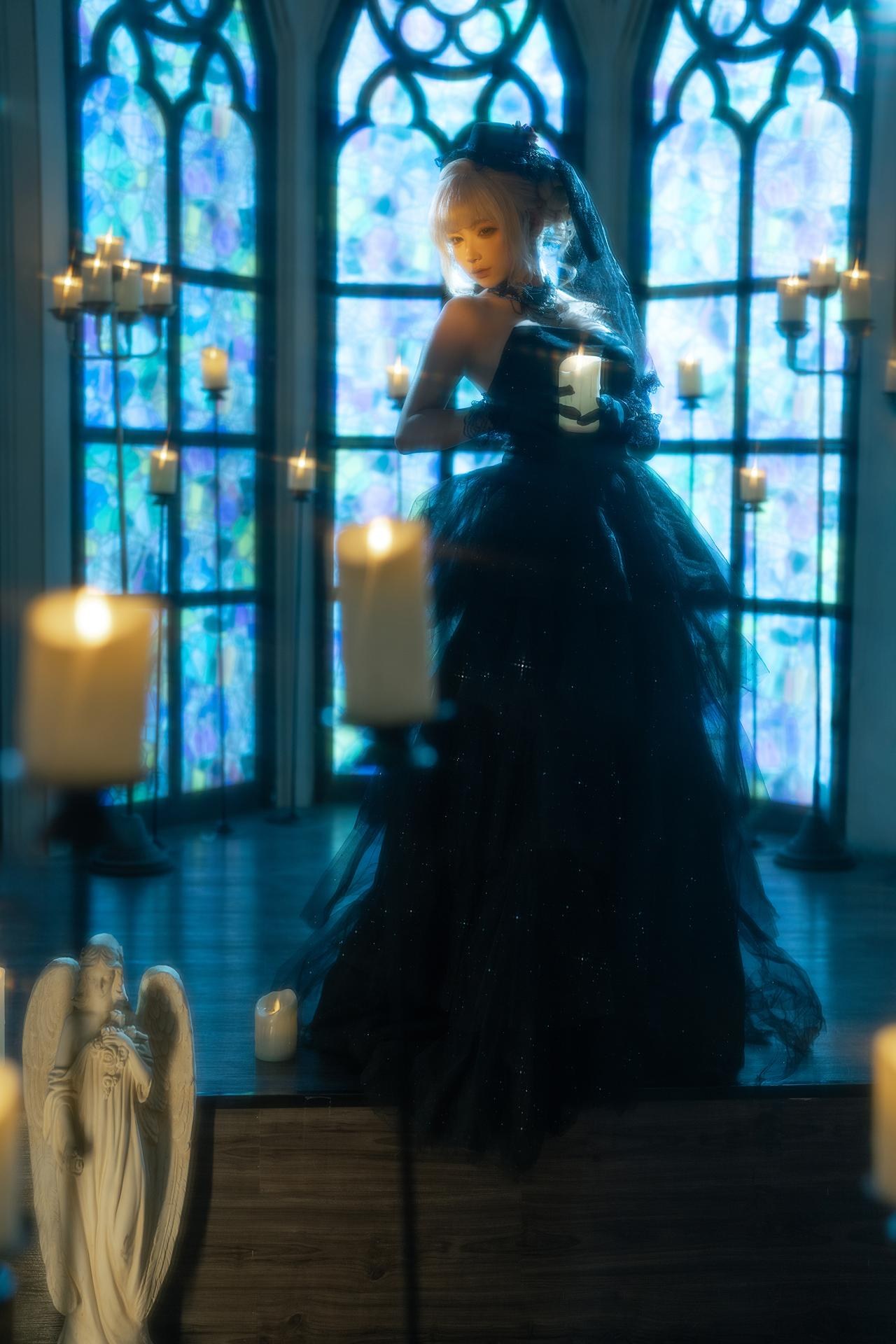 [Private Collection] Chun Mo Mo - Black Wedding Dress: Candlelit Black Wedding Dress, Black Stockings, Lace 37P1V