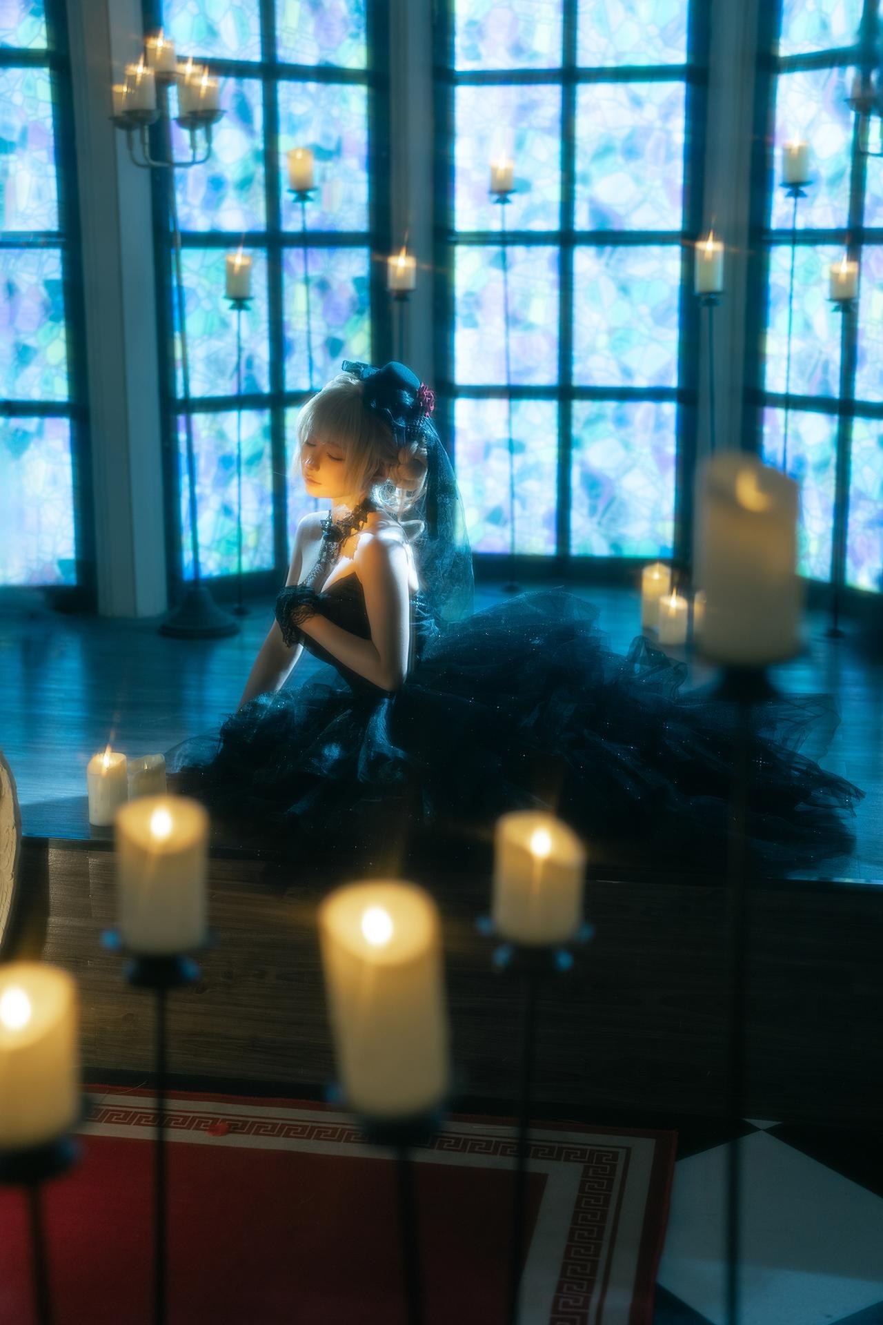 [Private Collection] Chun Mo Mo - Black Wedding Dress: Candlelit Black Wedding Dress, Black Stockings, Lace 37P1V