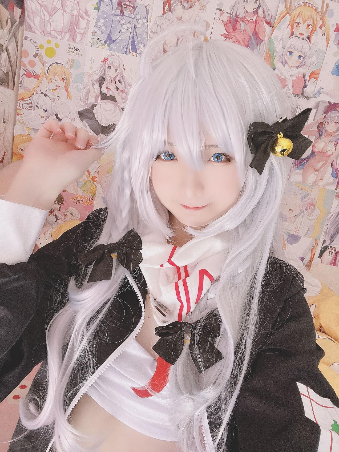 [cosplay] 习呆呆 - 神乐七奈：白发露点大尺度还原 26P