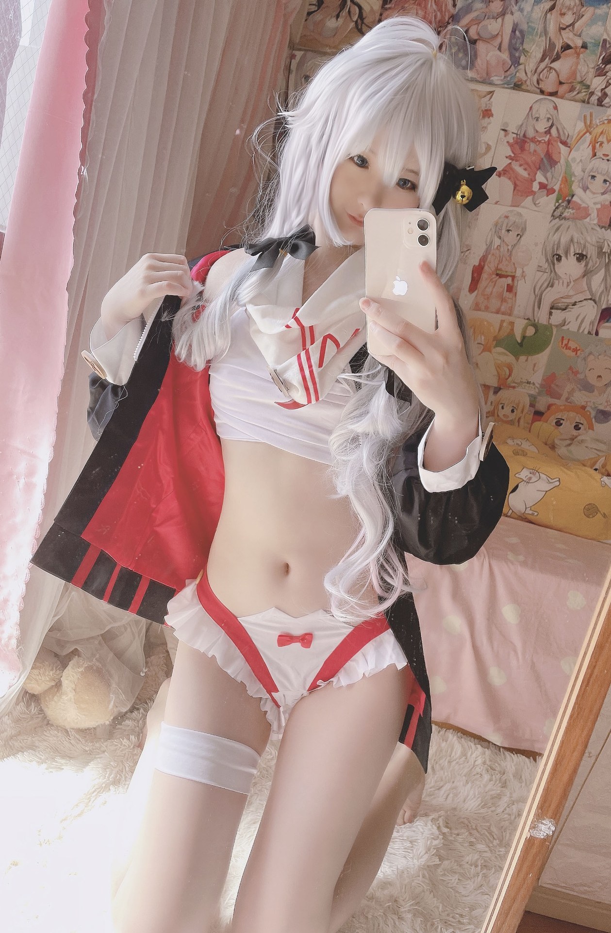 [cosplay] 习呆呆 - 神乐七奈：白发露点大尺度还原 26P