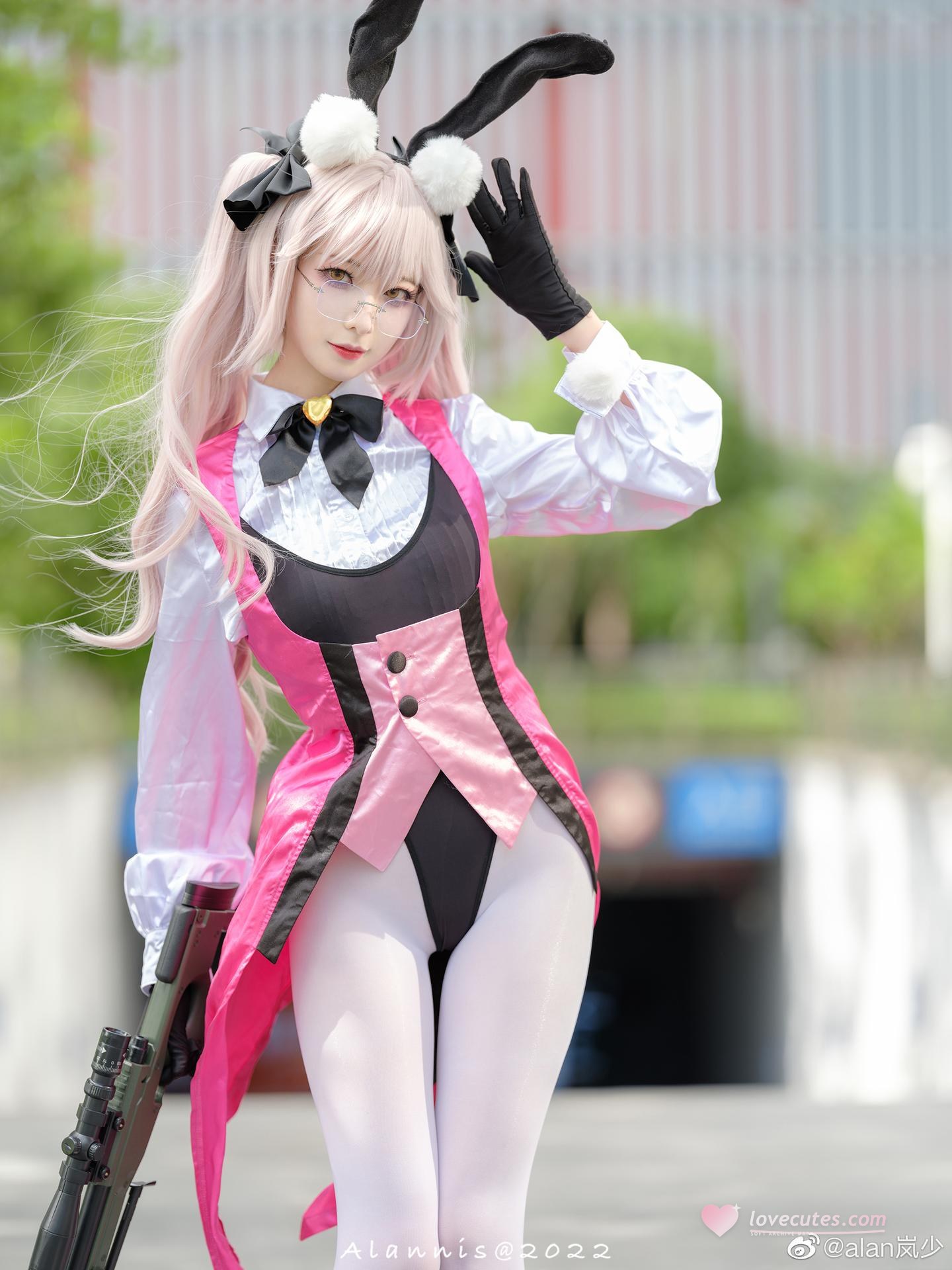 [cosplay] 封疆疆v - FGO光之高扬斯卡娅：粉色兔女郎白丝美腿 27P