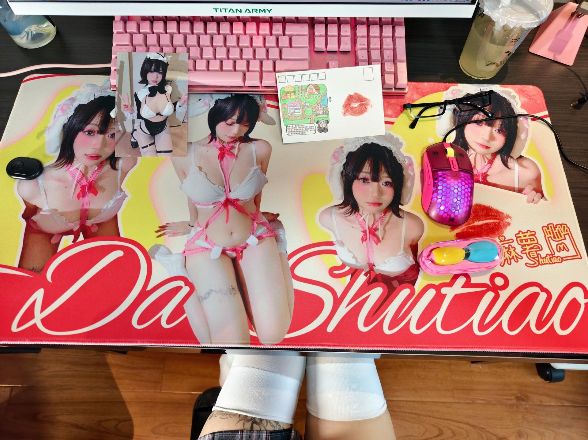 [写真] 麻薯好吃 - eスポーツ彼女：おうちゲームテーマ 黒ストッキング美脚 85P