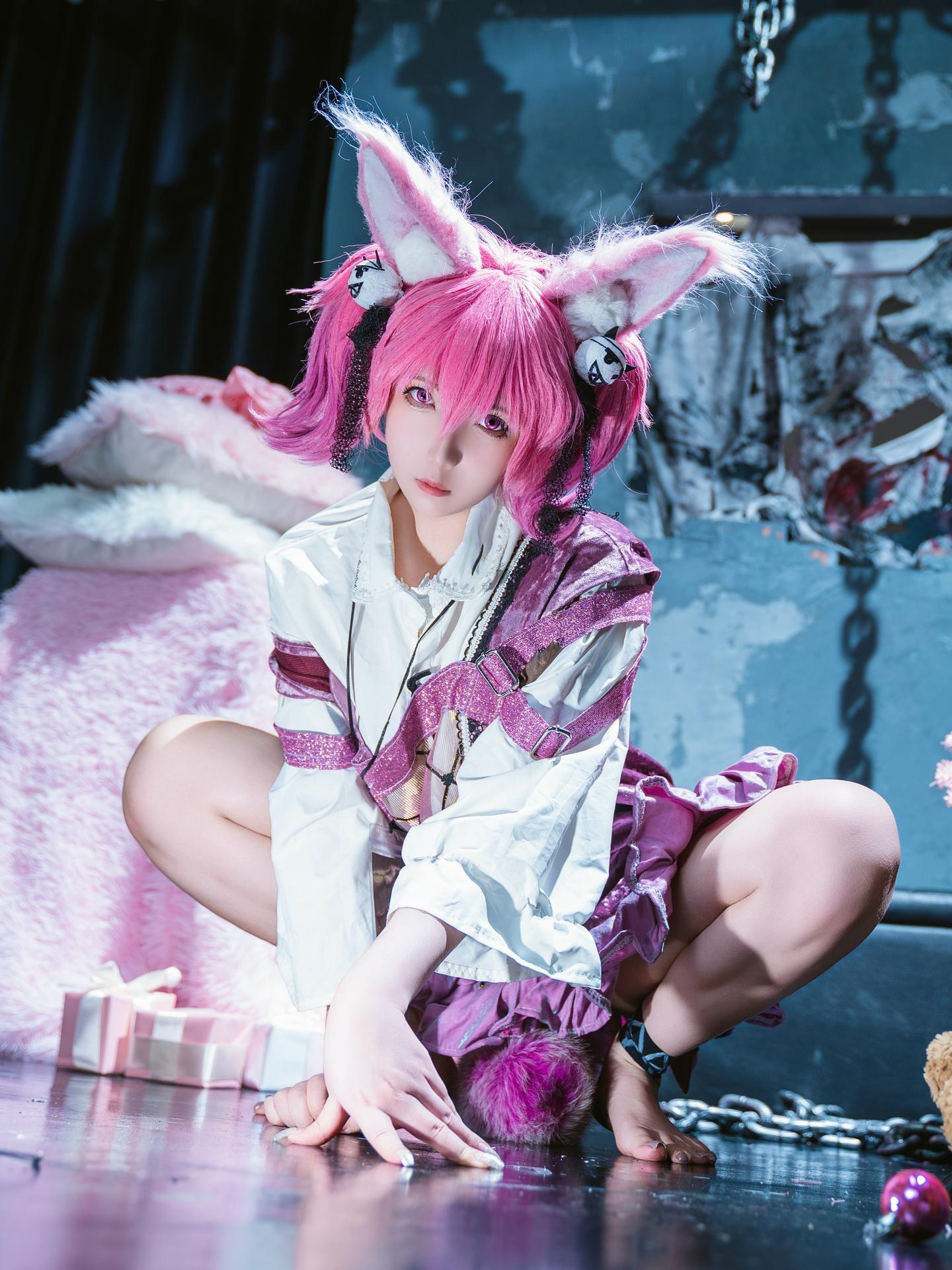 [cosplay] 小和甜酒 - 明日方舟 巫恋：黑白角色服私房还原 44P1V
