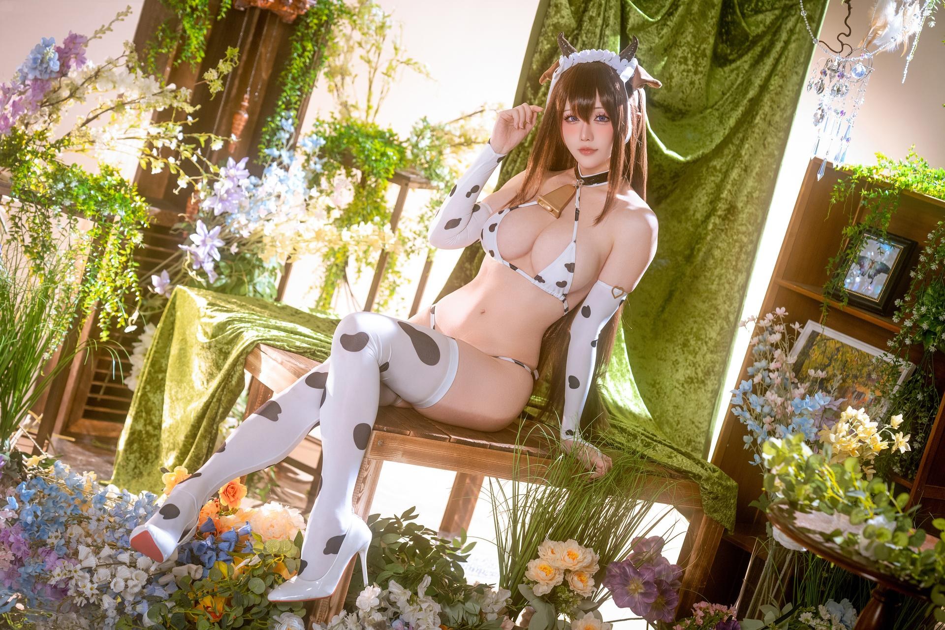 [cosplay] 星之迟迟Hoshilily - 碧蓝航线 樫野：奶牛比基尼巨乳还原 59P