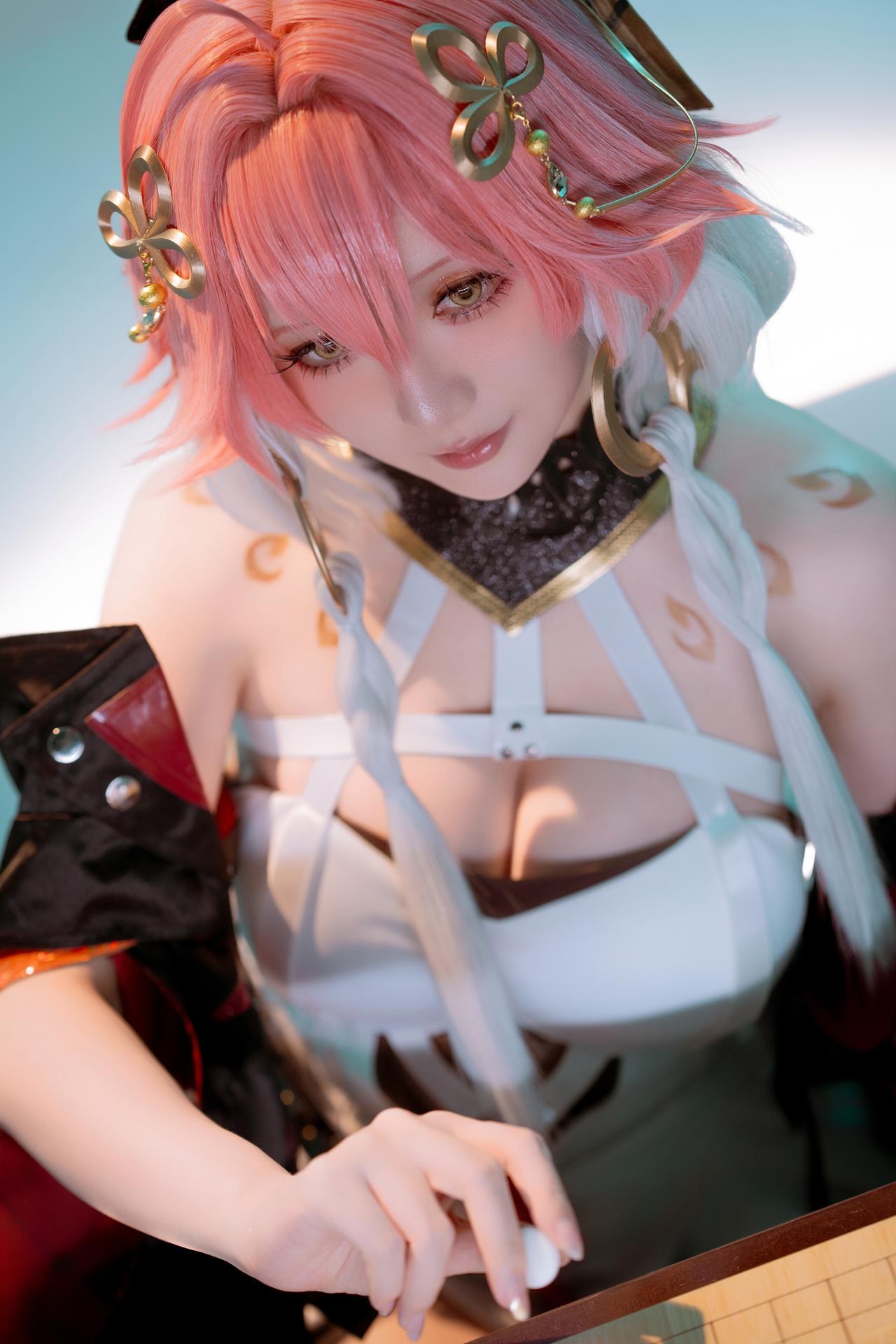 [cosplay] 星之迟迟Hoshilily - 鸣潮 长离：黑金礼装美腿还原 24P